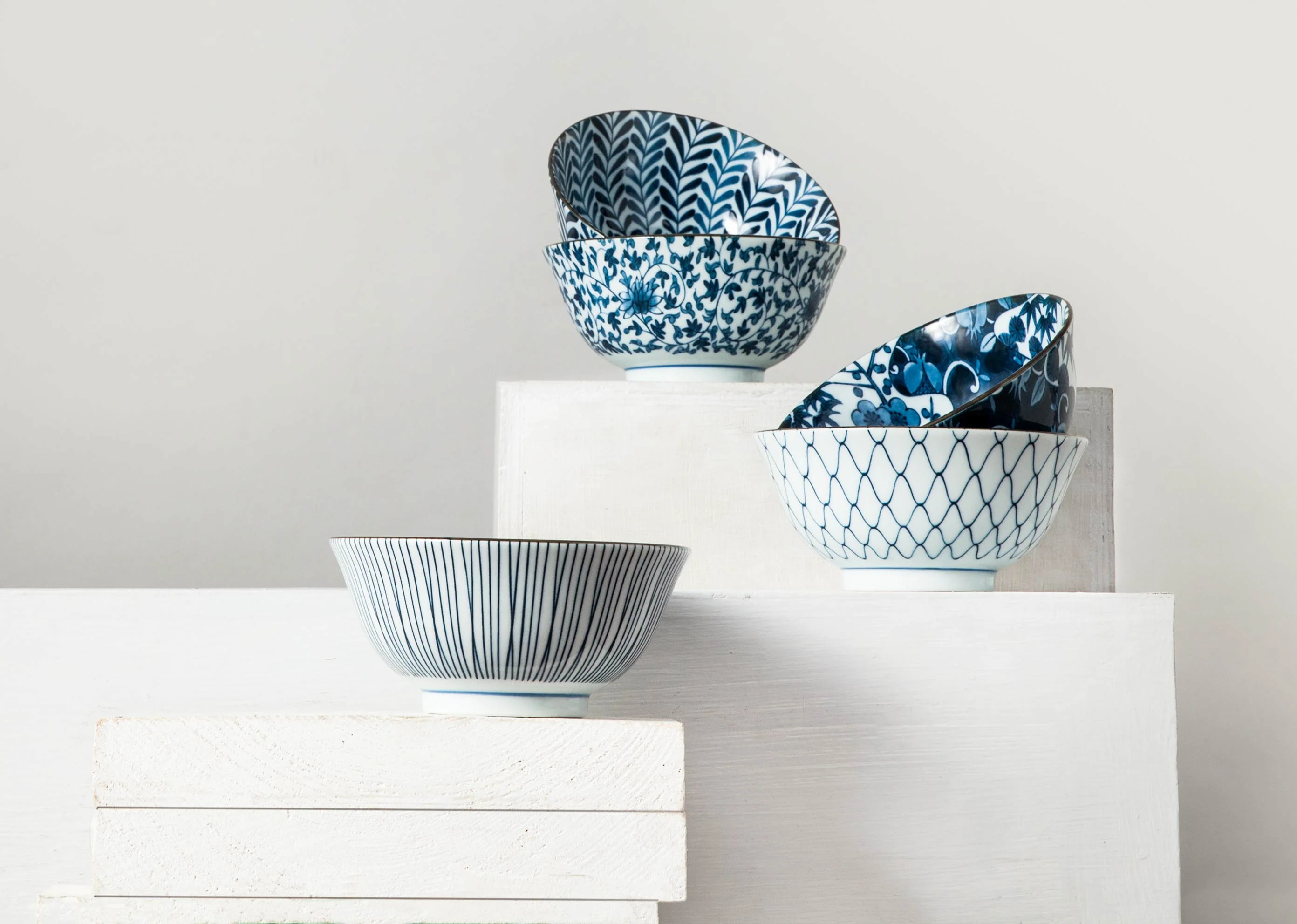 Aiiro Dessert Bowl (Set of 5) - Image 3