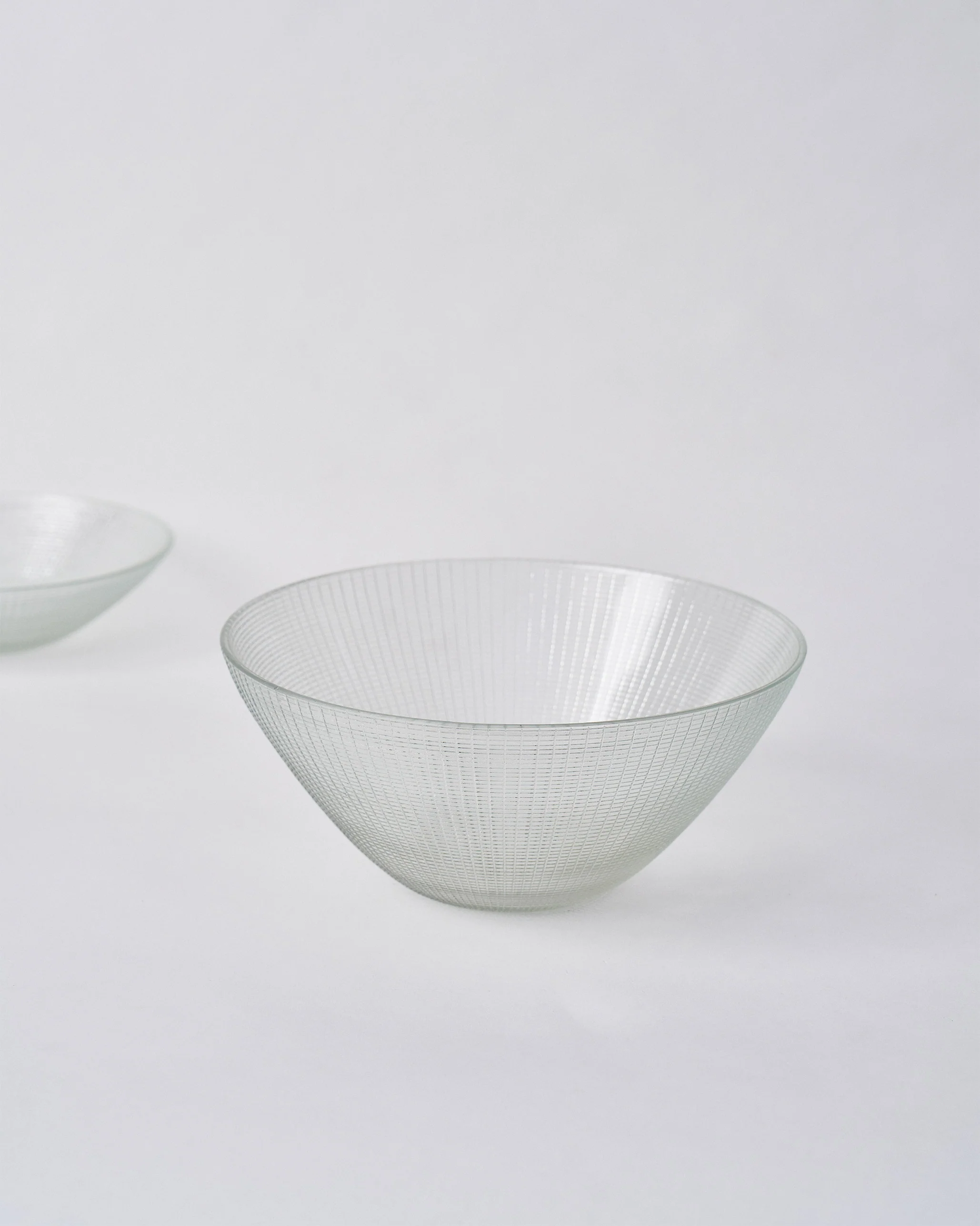 Aire Serving Bowl - Large - Image 4