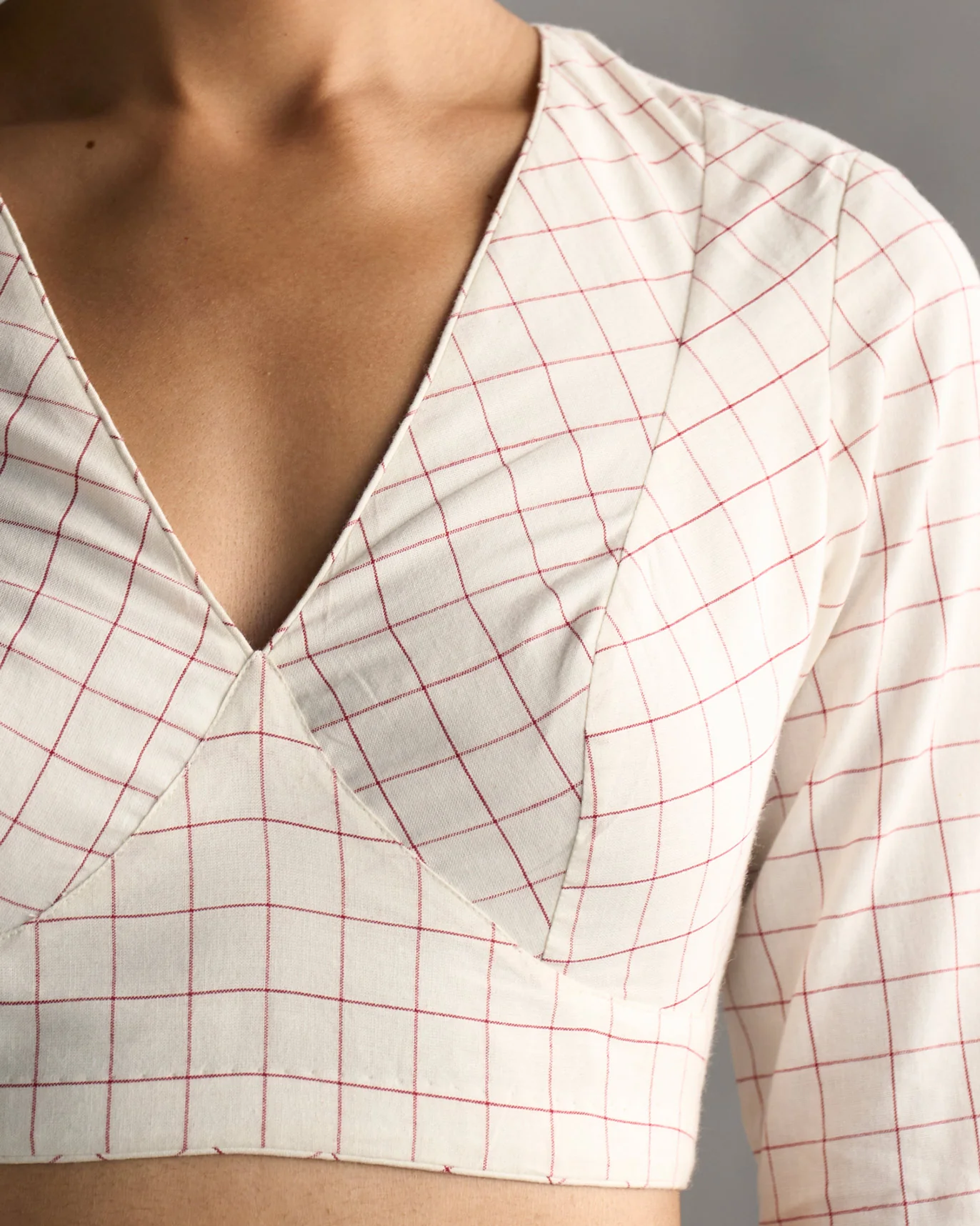 Akaliko Dori Blouse - White & Red - Image 3