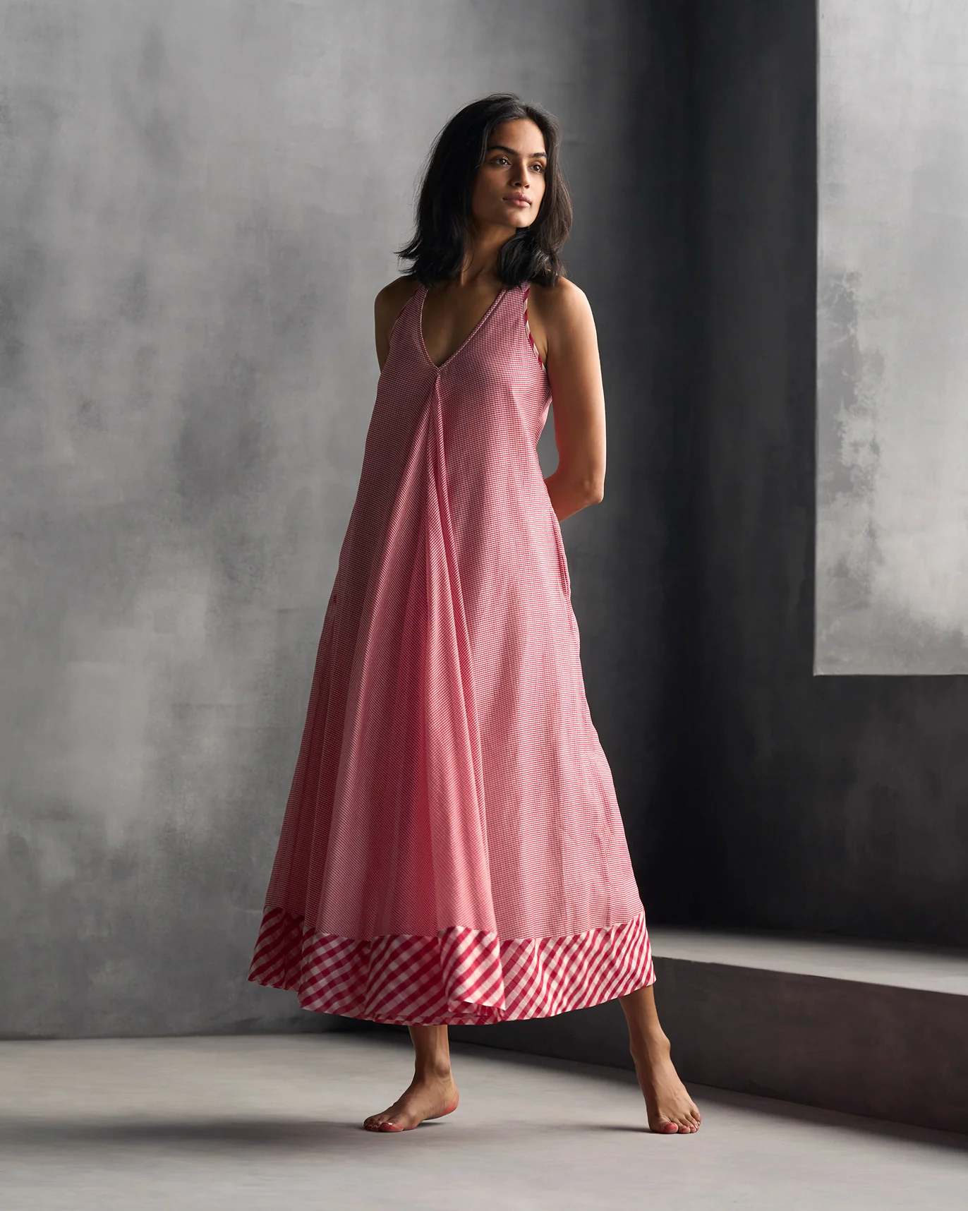 Akira Twistback Dress - Red & White - Image 5