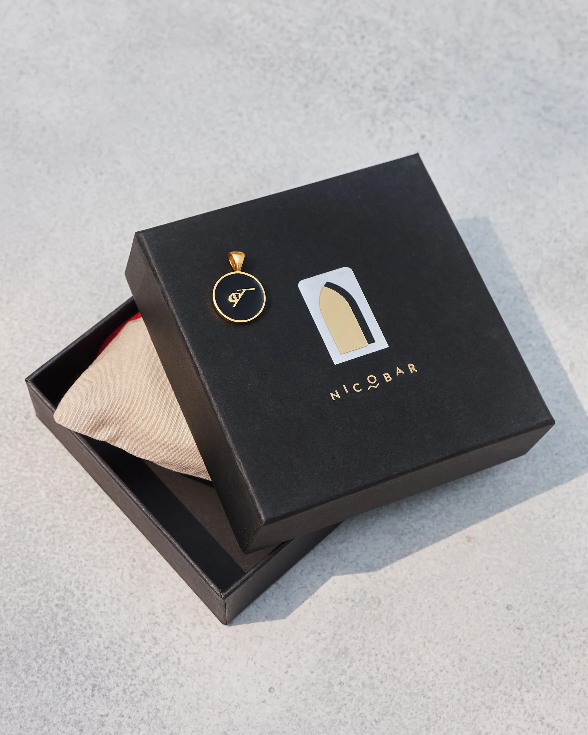 Alphabet B Charm- Black & Gold - Image 7