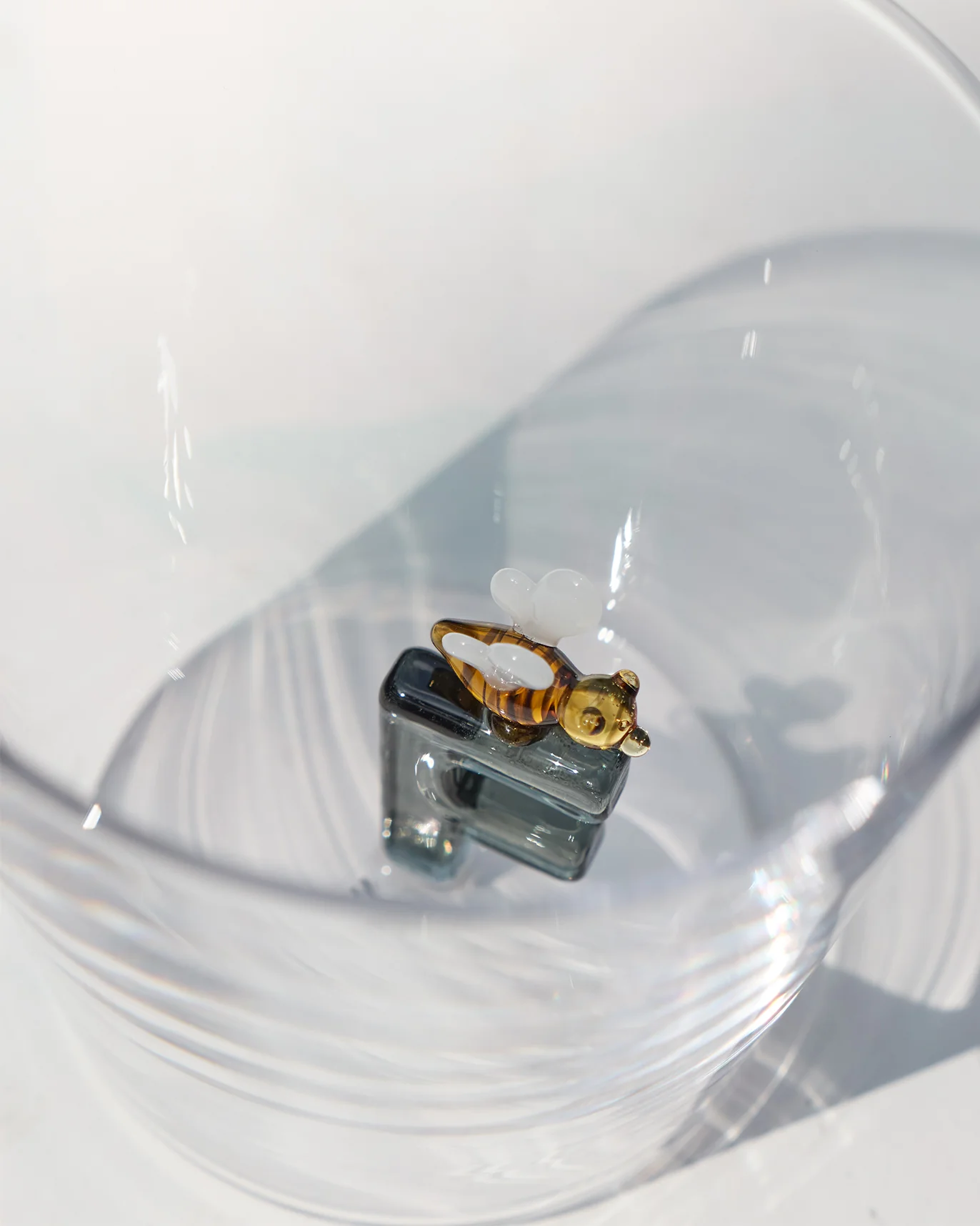 Alphabet Glass - F - Image 2