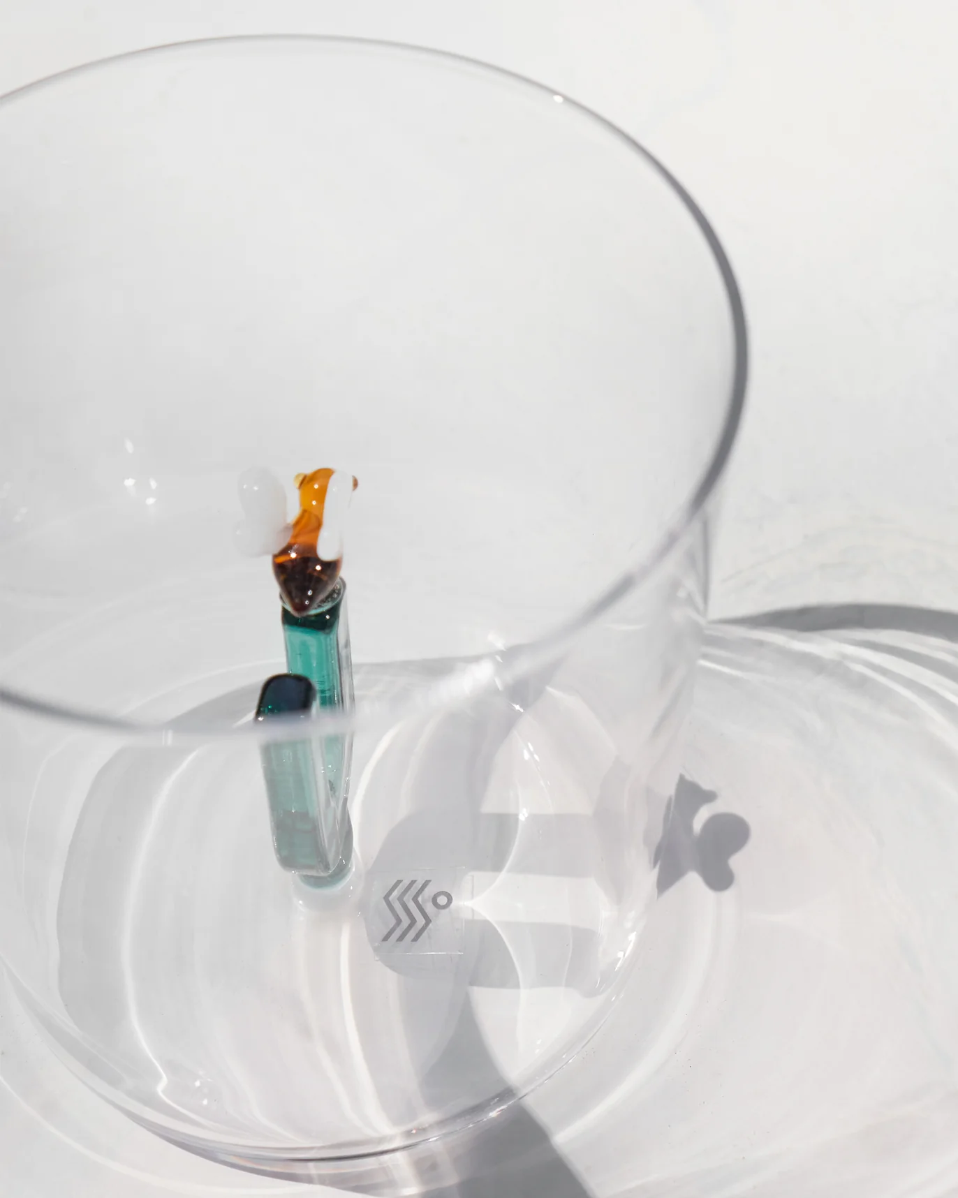 Alphabet Glass - U - Image 2