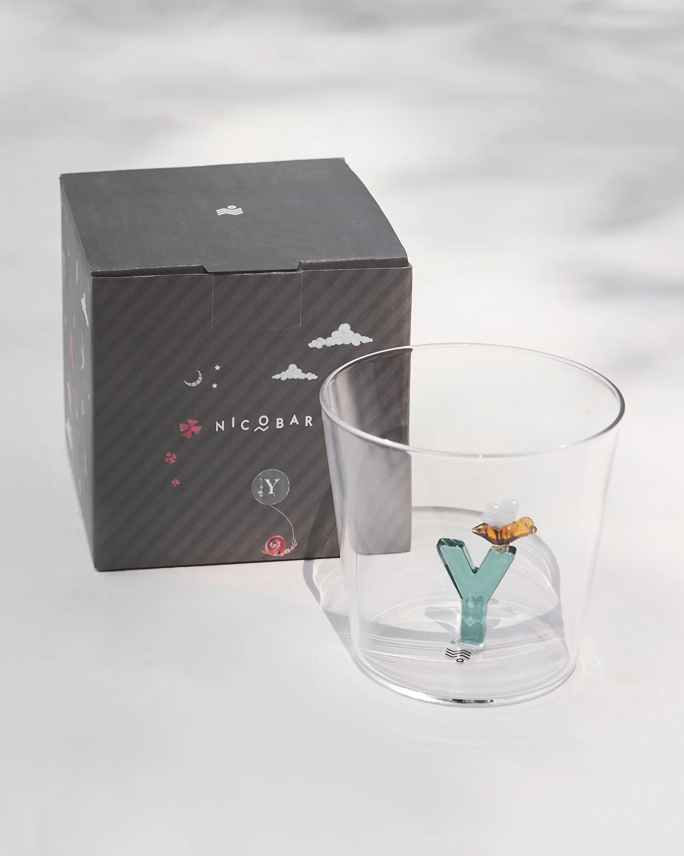 Alphabet Glass - Y - Image 3