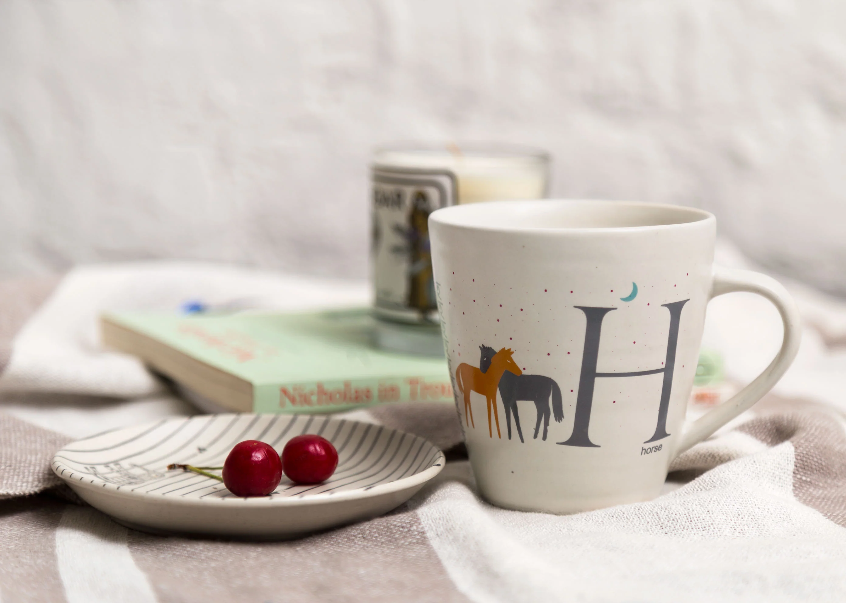 Alphabet H Mug - Stoneware - Image 3