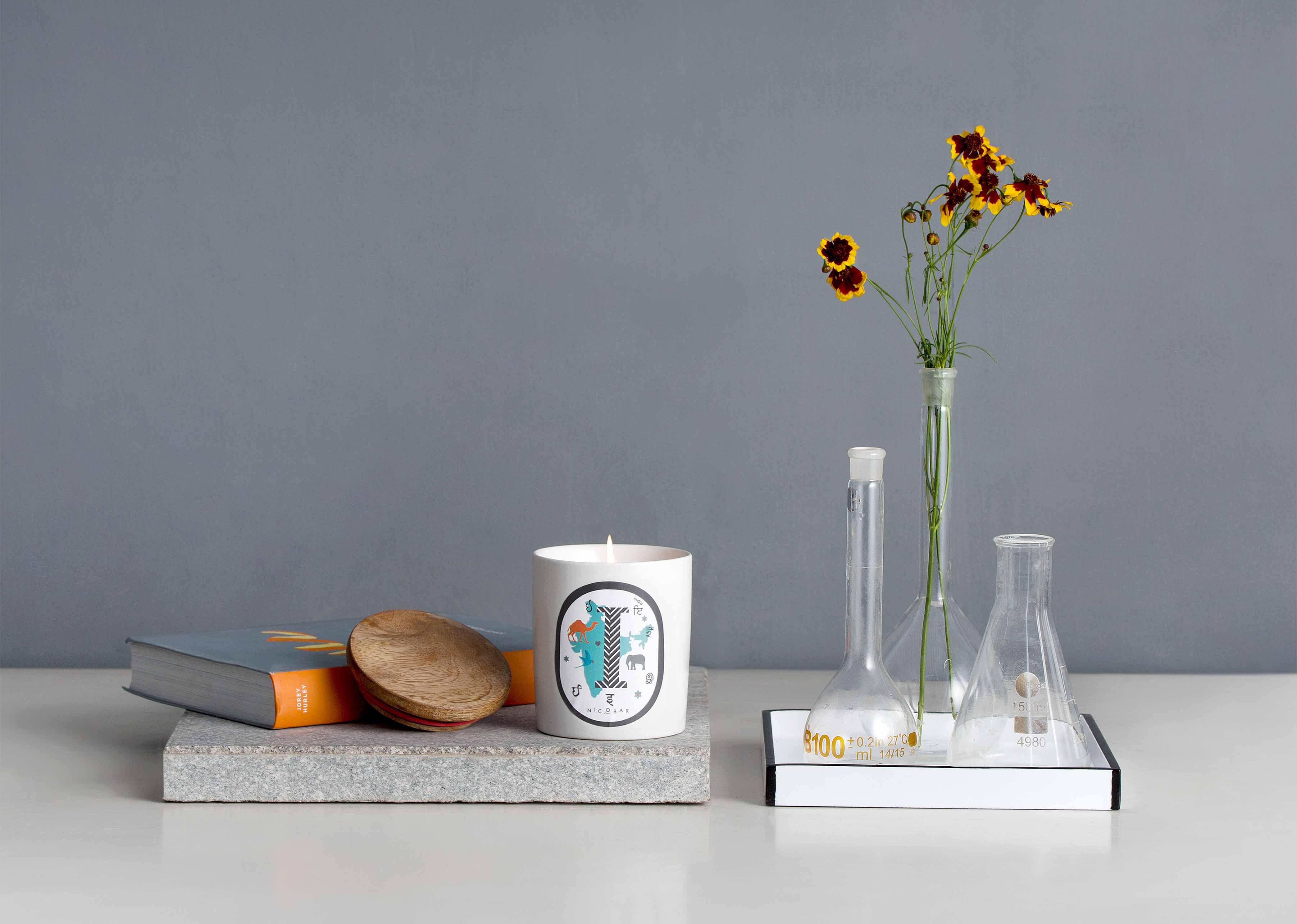 Alphabet I Candle - Image 3