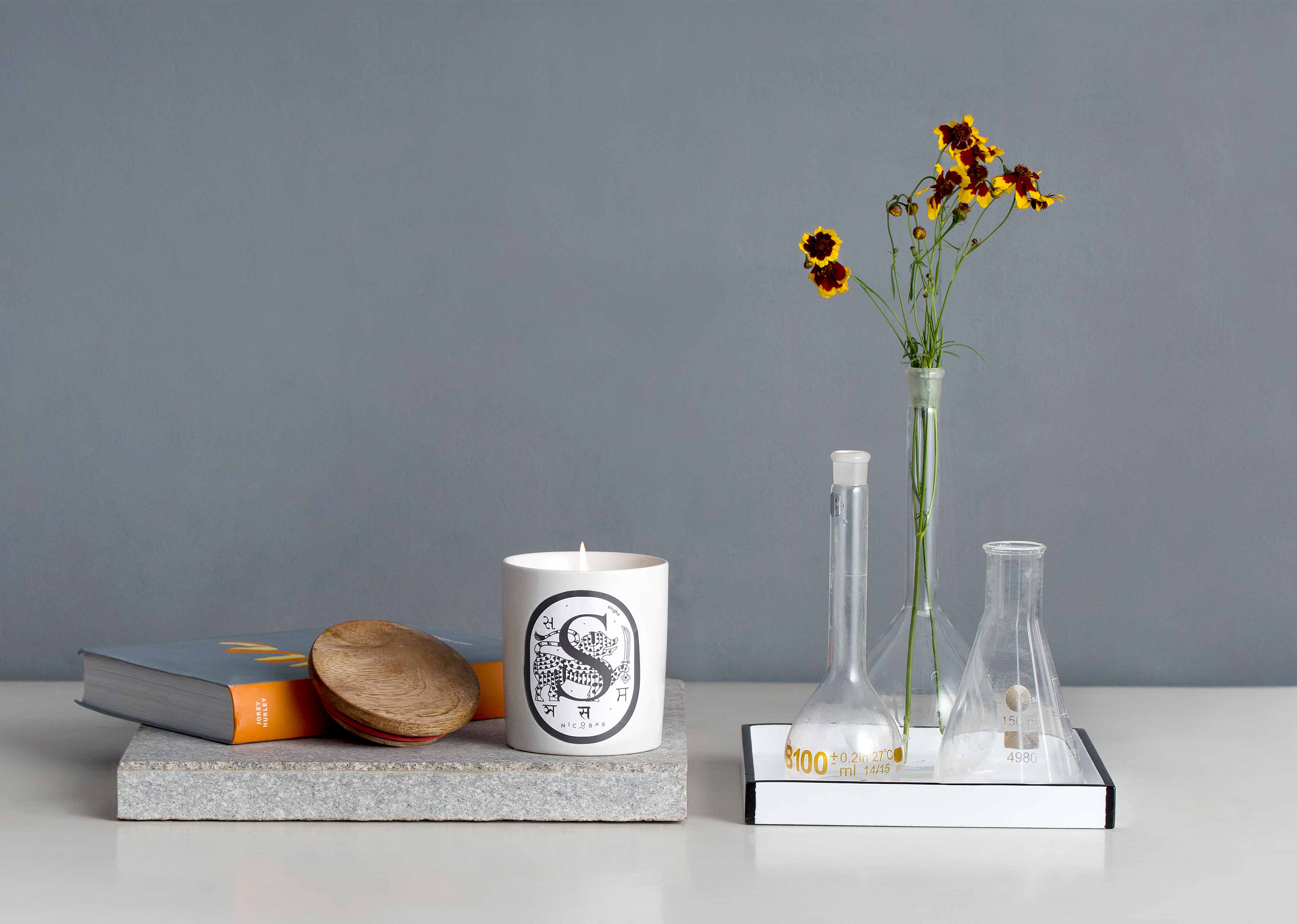 Alphabet S Candle - Image 3