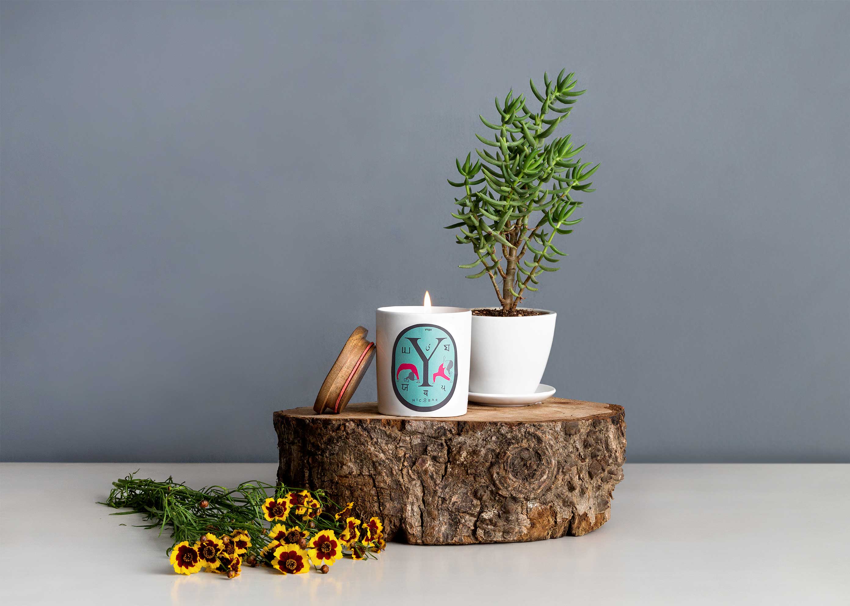 Alphabet Y Candle - Image 3