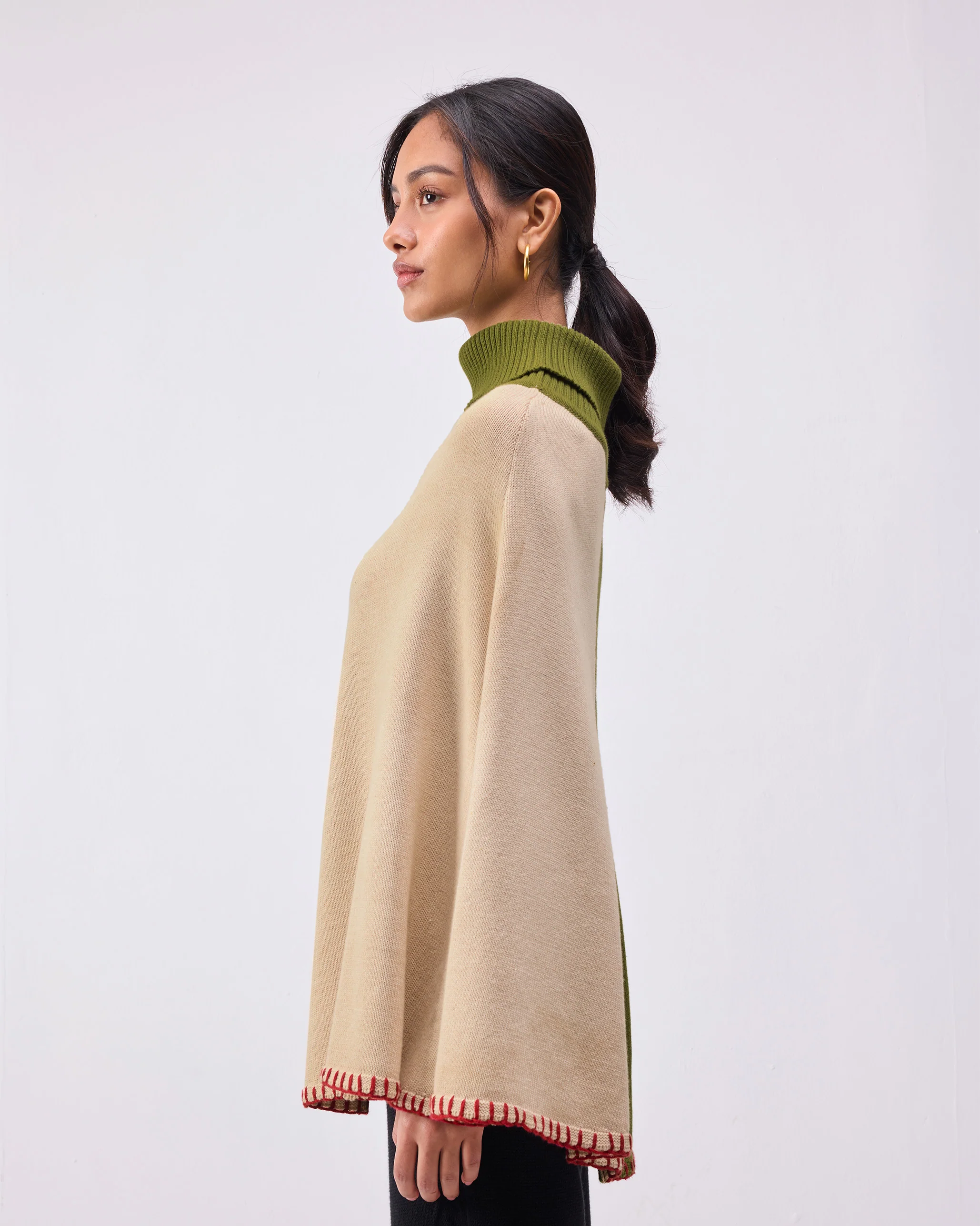 Alpine Poncho - Olive & Oatmeal - Image 5