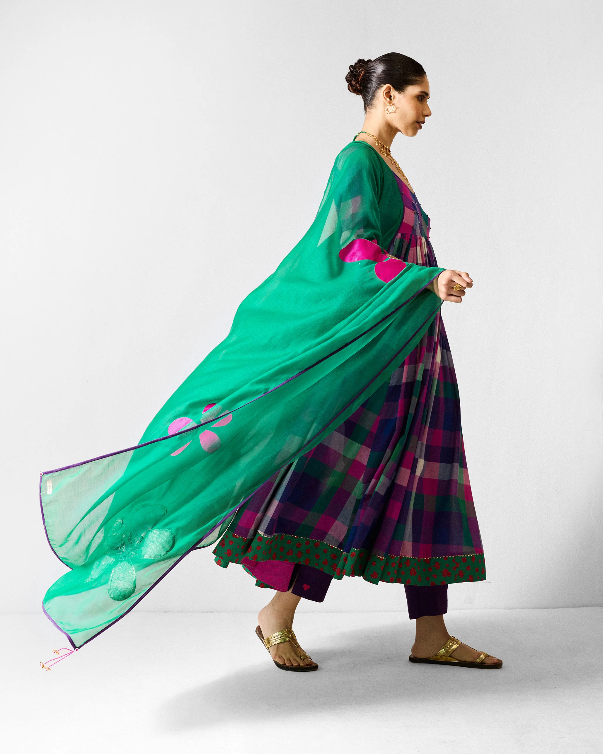 Amara Dupatta - Green & Silver Embridered - Image 5