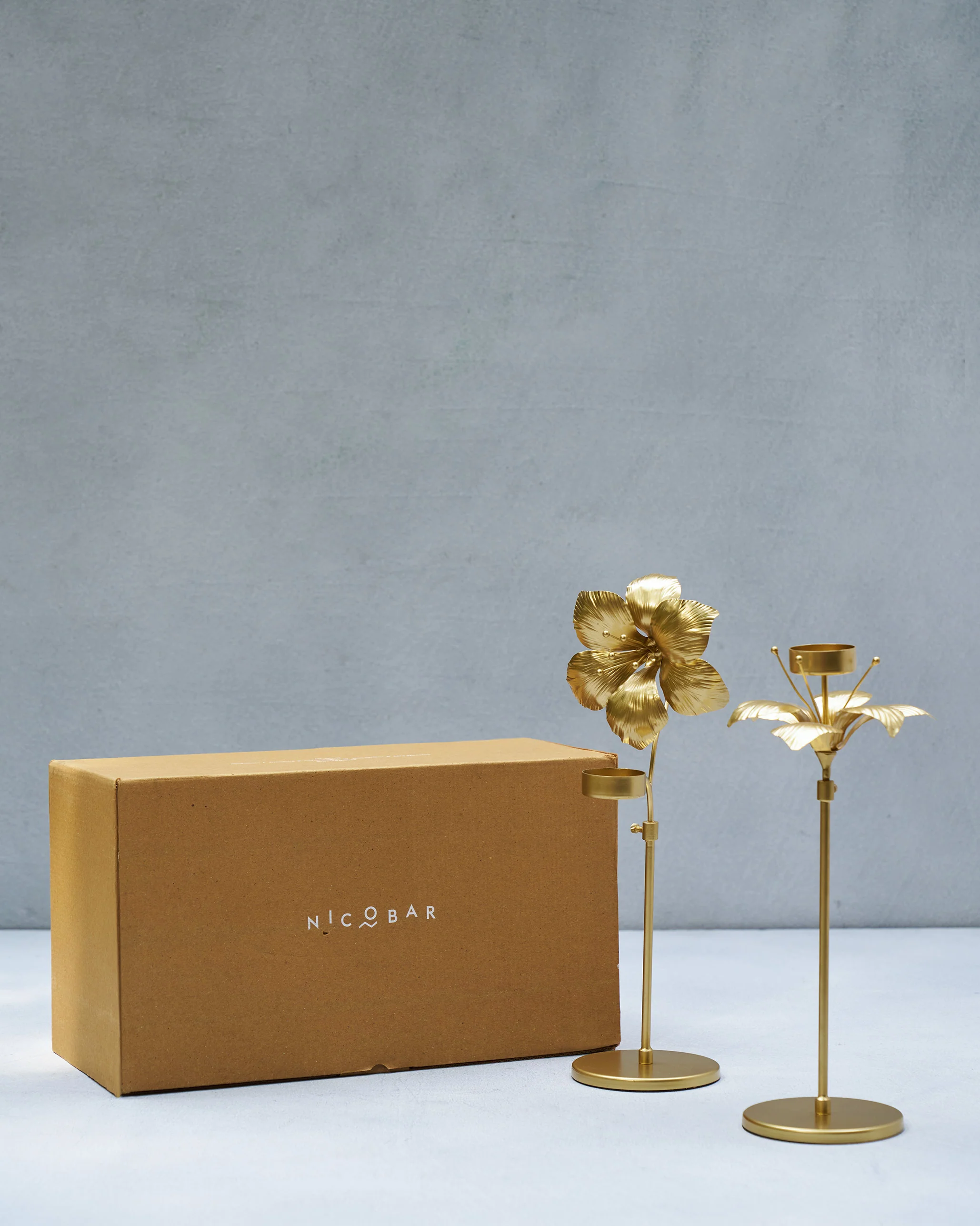 Amaryllis Bloom Tealight Holder - Set of 2 - Image 5