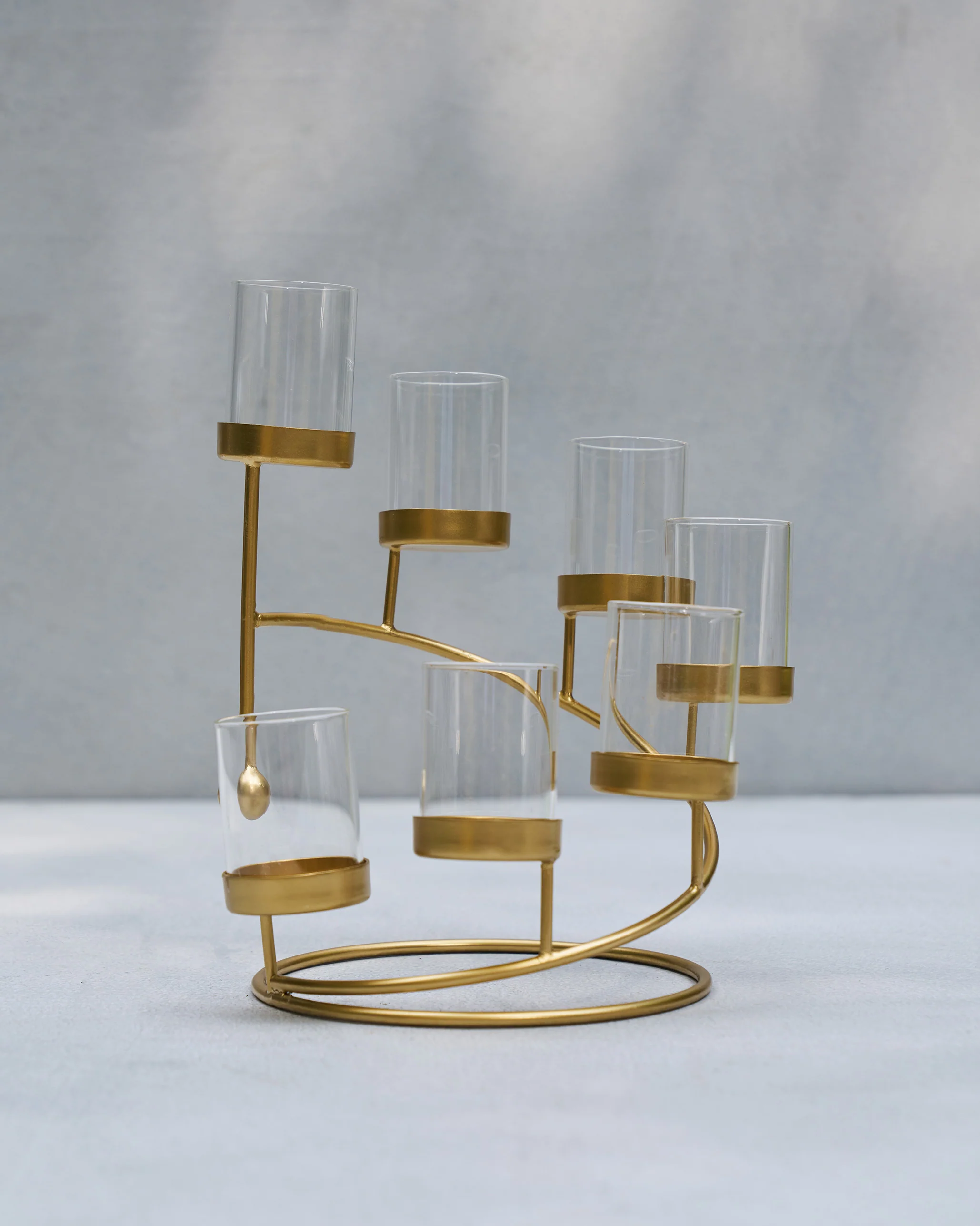 Amaryllis Tealight Holder - Image 2