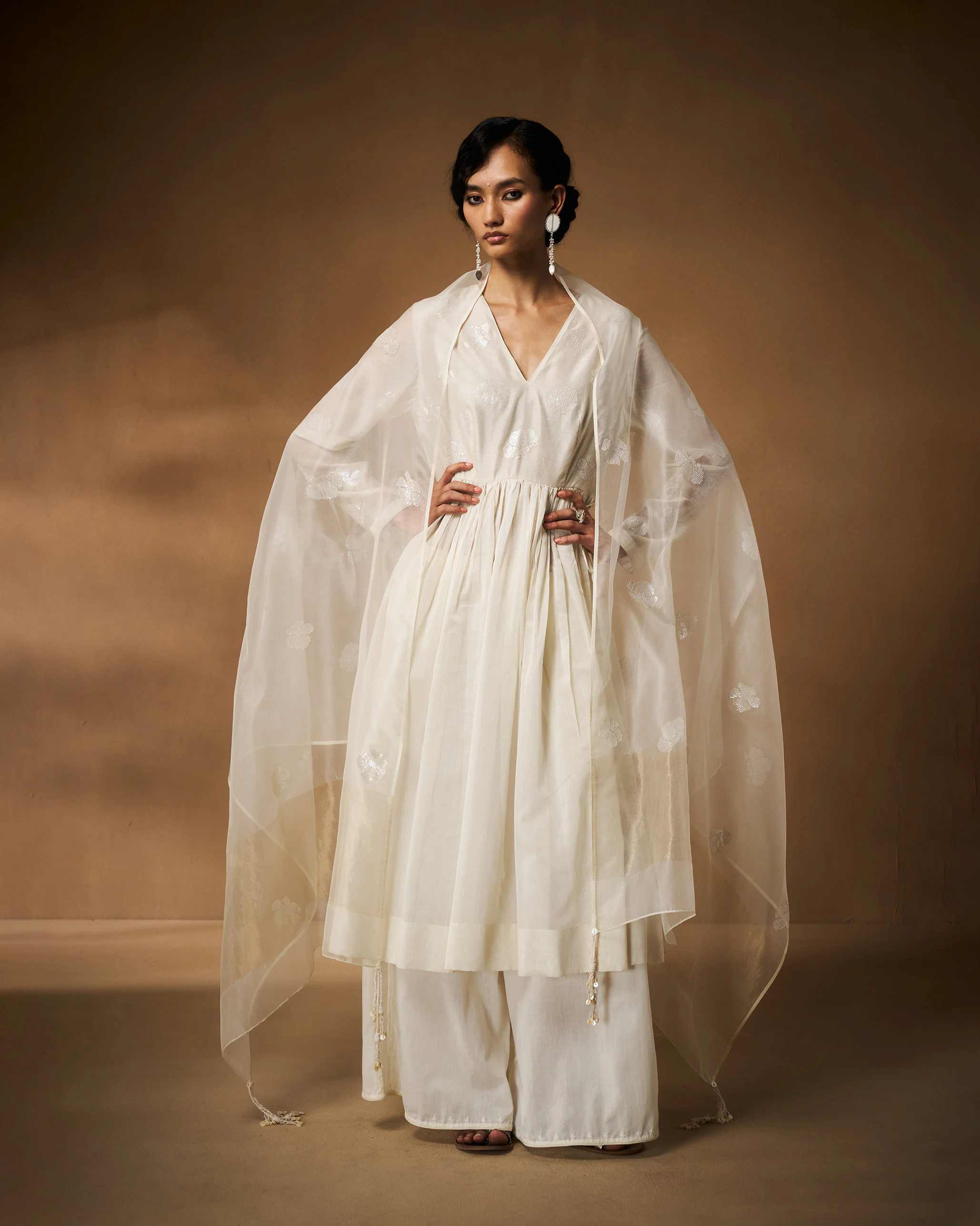 Amaya Kurta - Ivory Hand Embroidered - Image 12