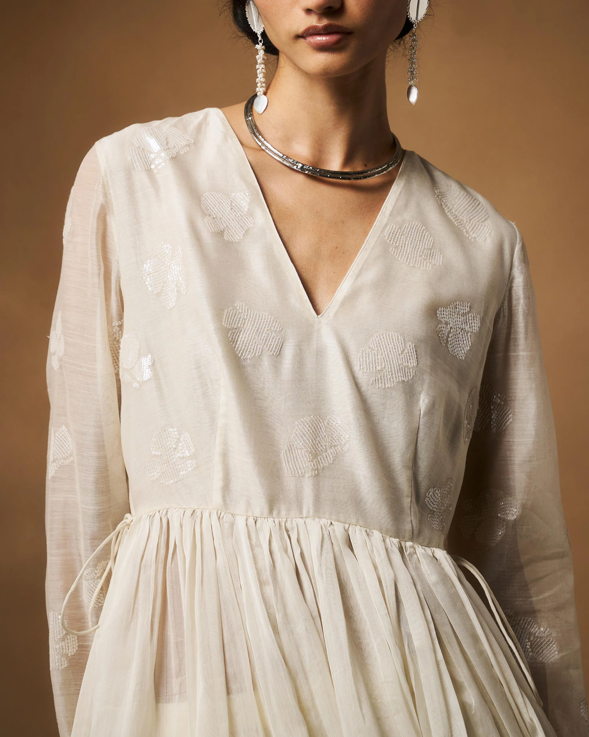 Amaya Kurta - Ivory Hand Embroidered - Image 4