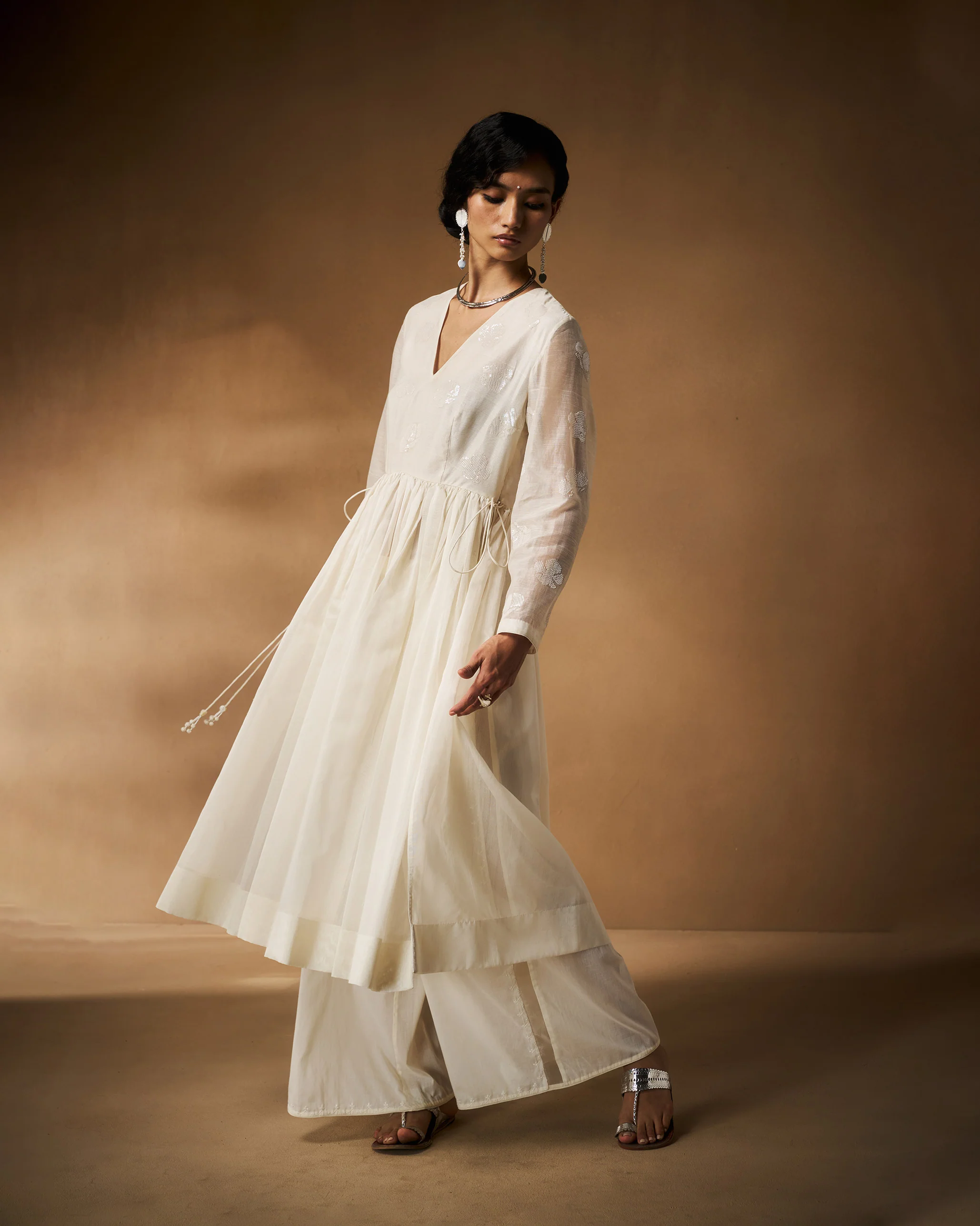 Amaya Kurta - Ivory Hand Embroidered - Image 9