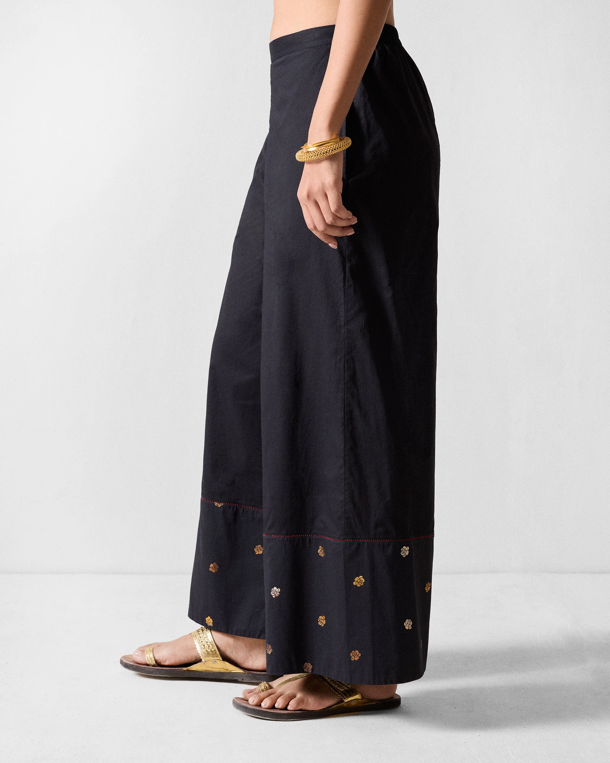 Amer Pyjamas - Black & Gold Printed - Image 3