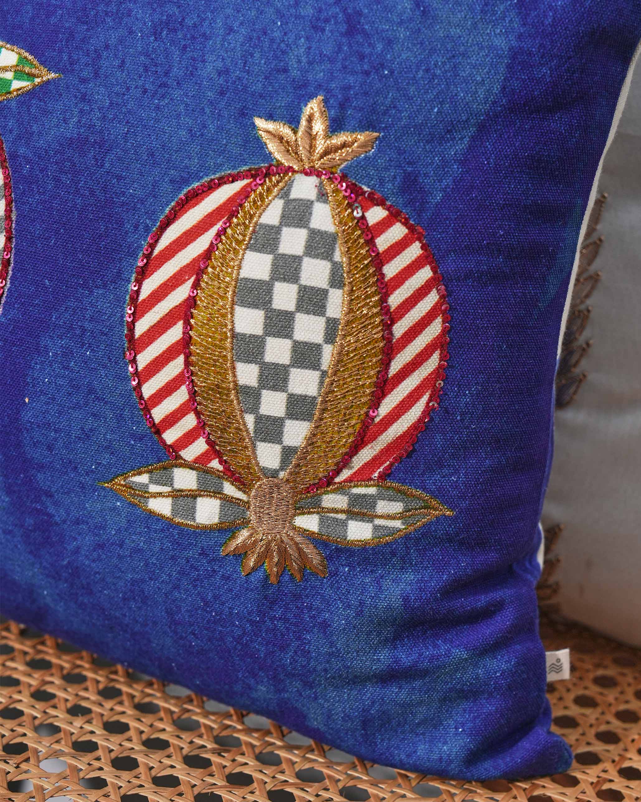 Anar Checks Cushion Cover - Image 2
