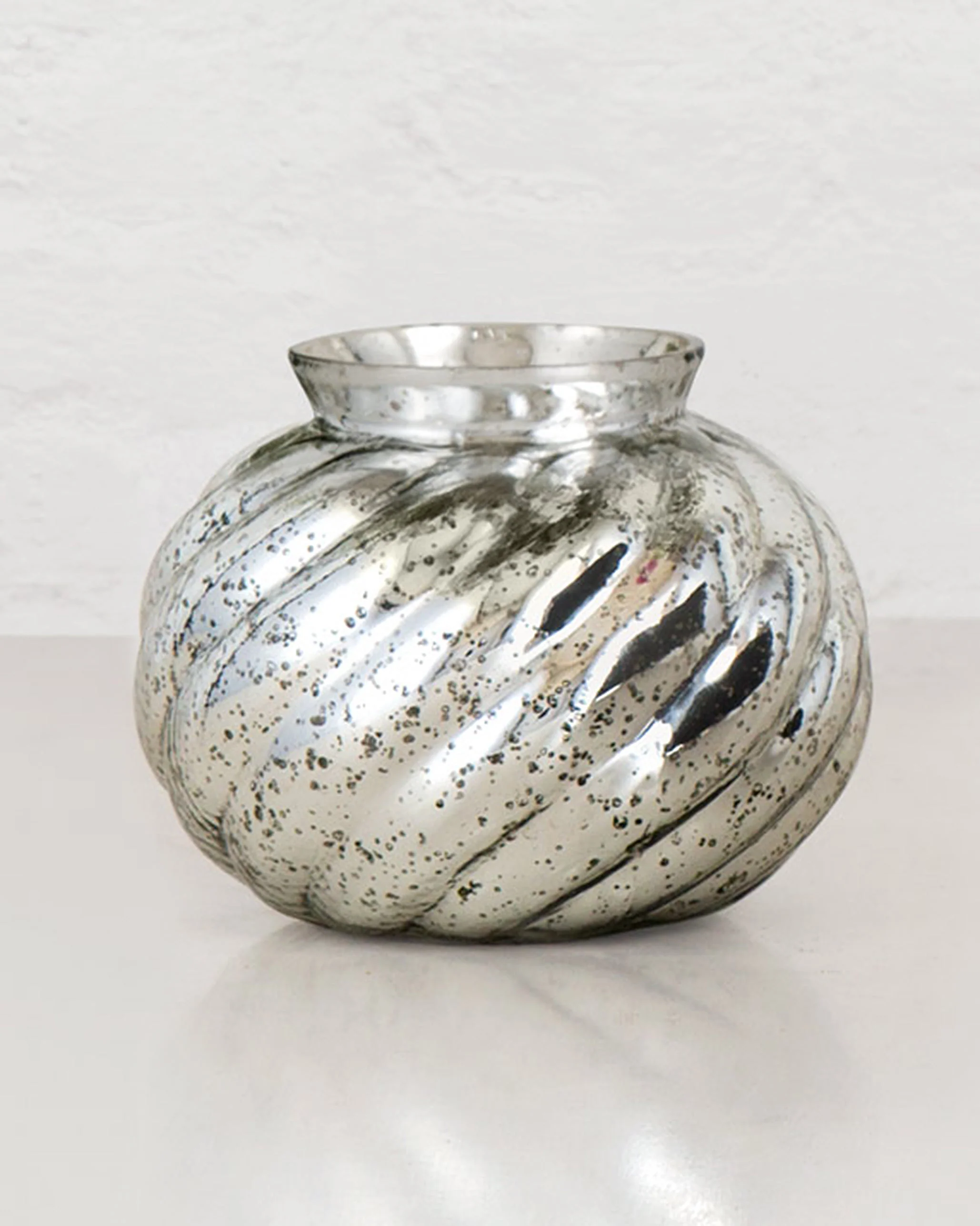 Andromeda Lota Vase - Image 2