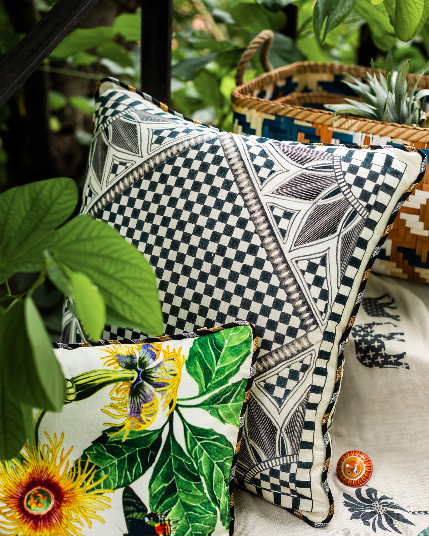 Arabesko Cushion Cover - Charcoal - Image 2