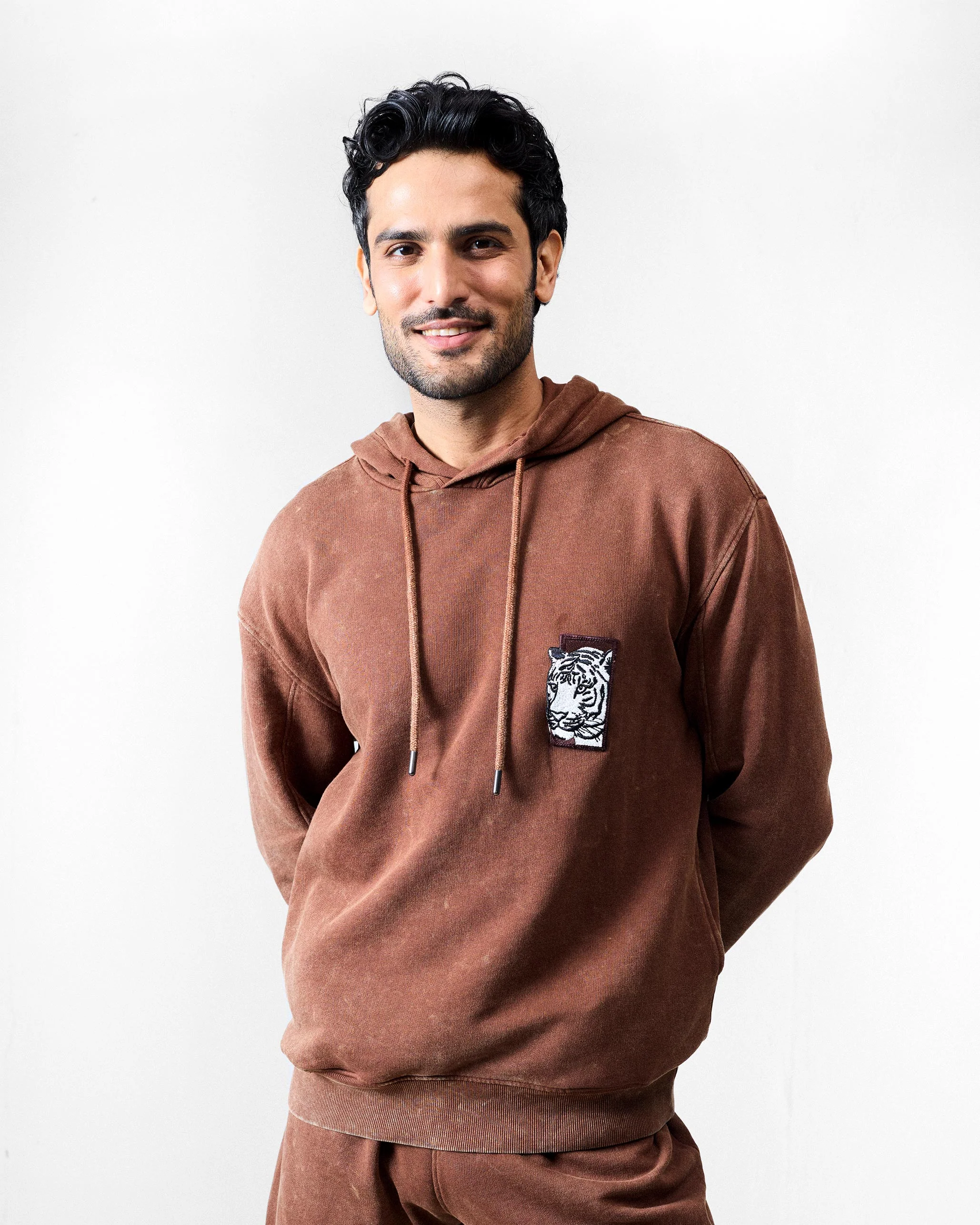 Aro Sweatshirt - Brown - Image 4