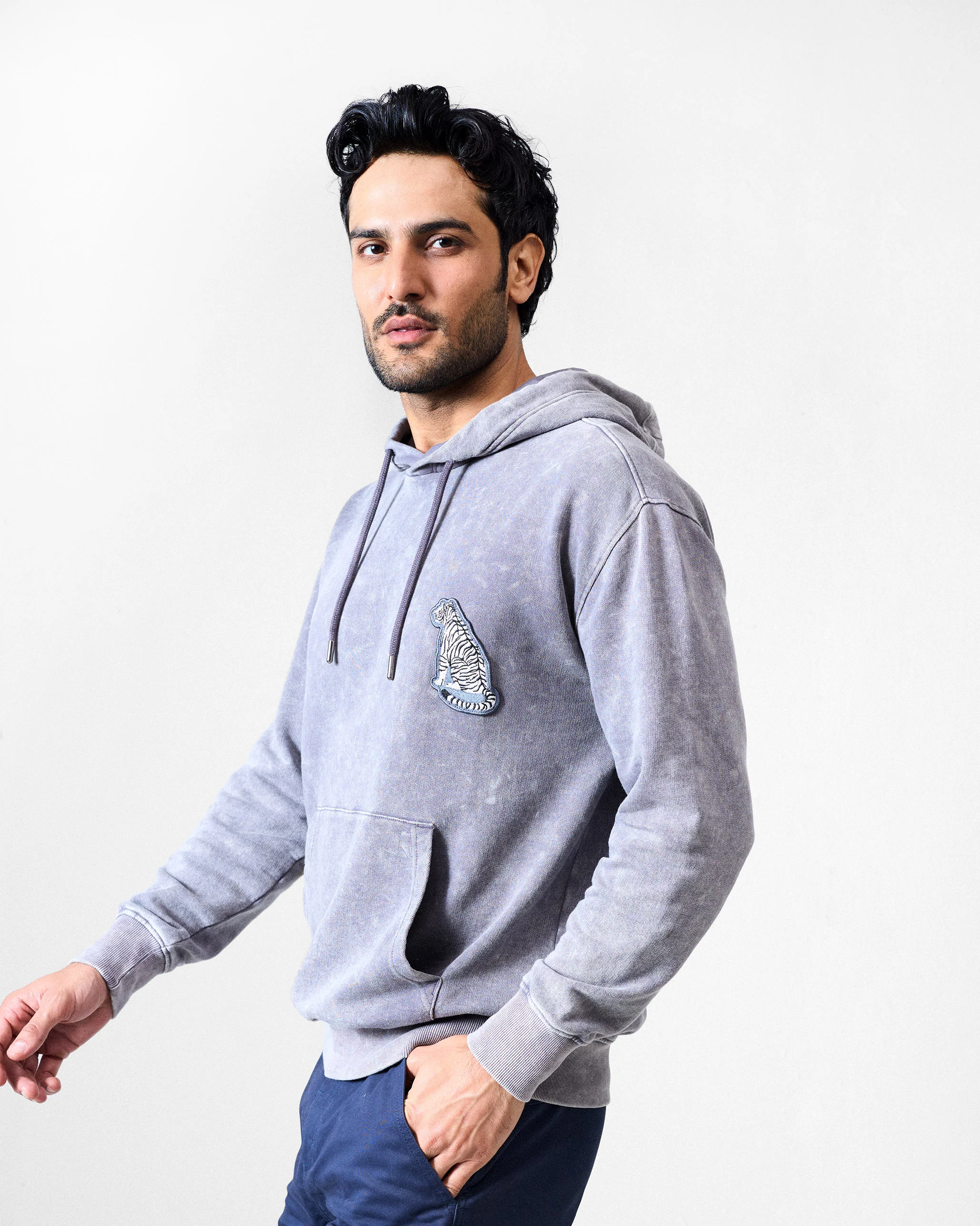 Aro Sweatshirt - Charcoal - Image 6
