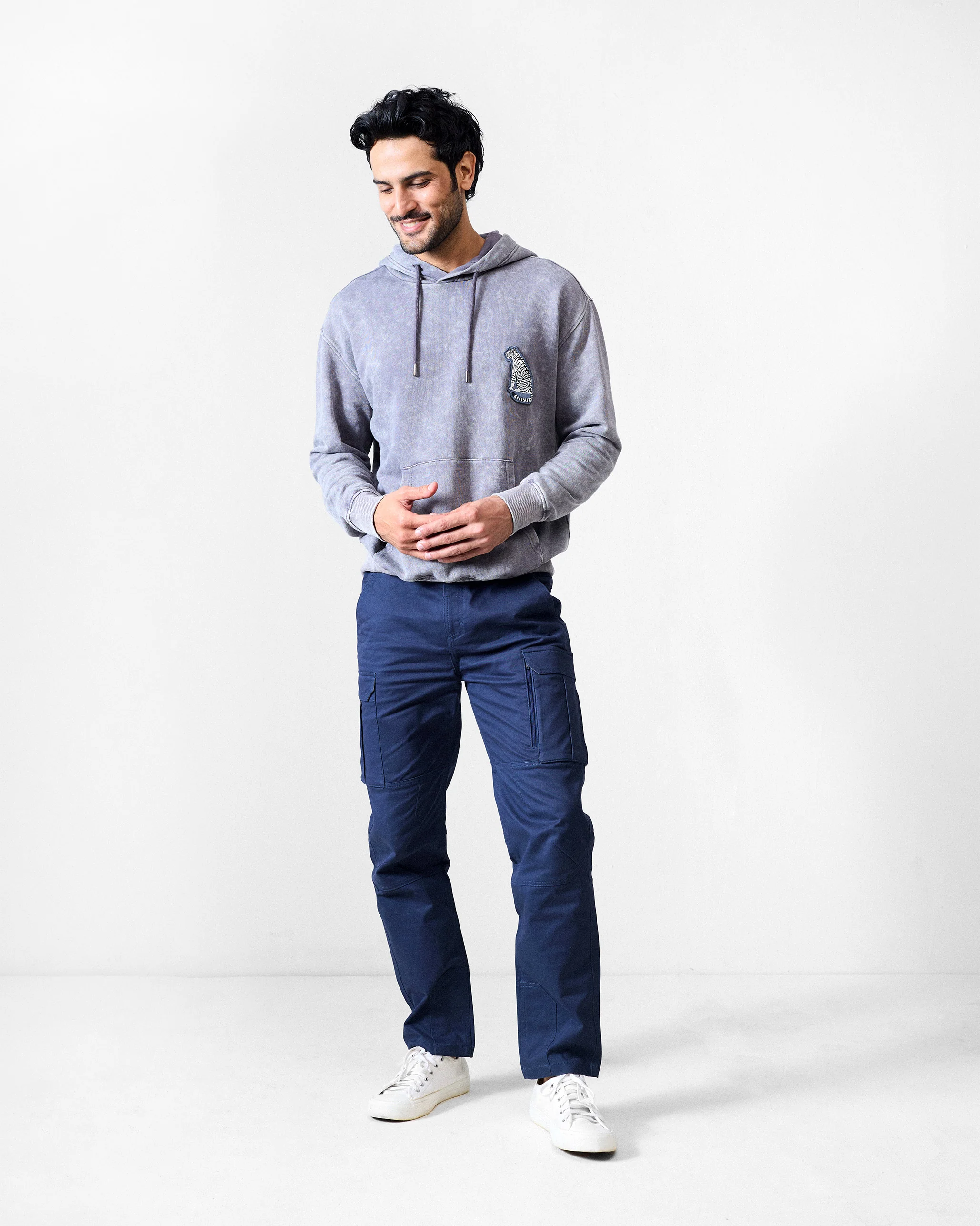 Aro Sweatshirt - Charcoal - Image 9
