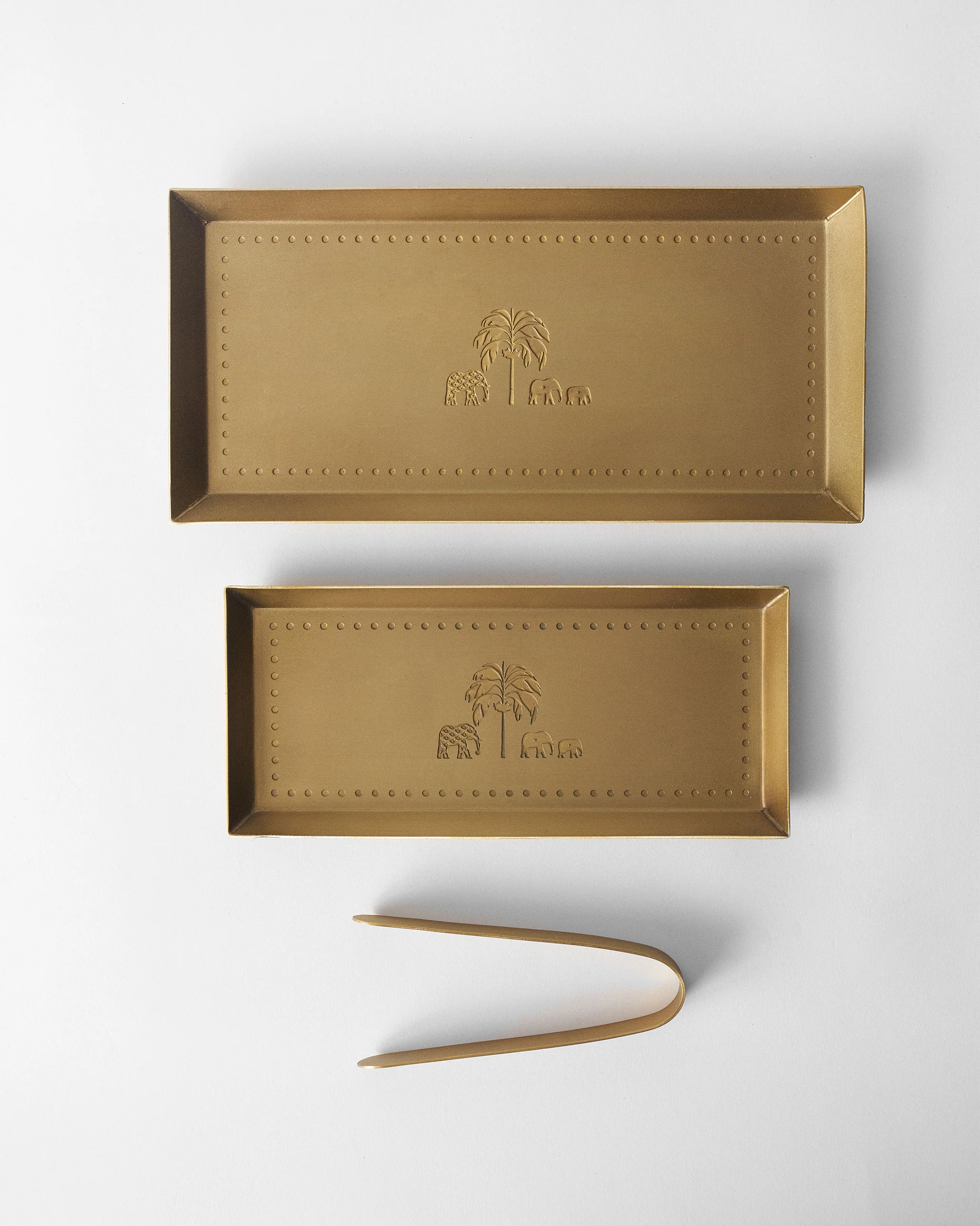Aurum Platter with Tong - Set of 3 - Image 5