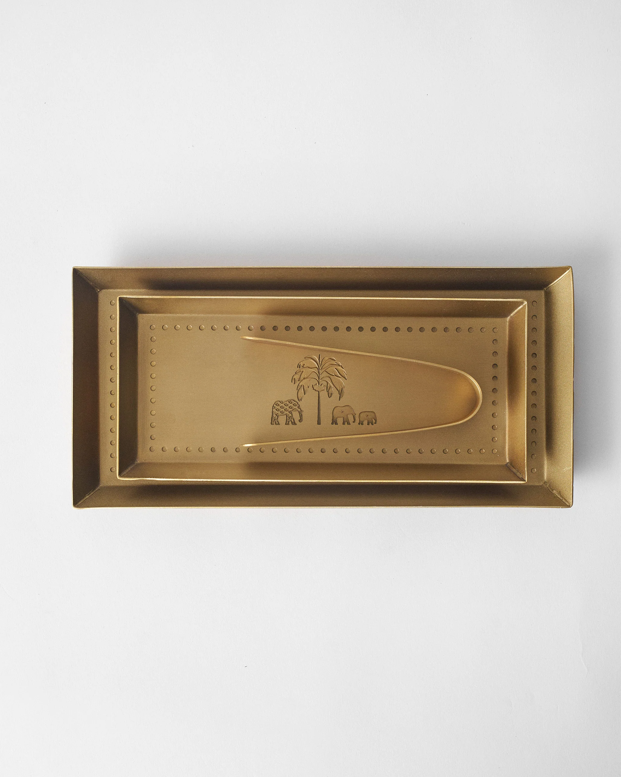 Aurum Platter with Tong - Set of 3 - Image 6
