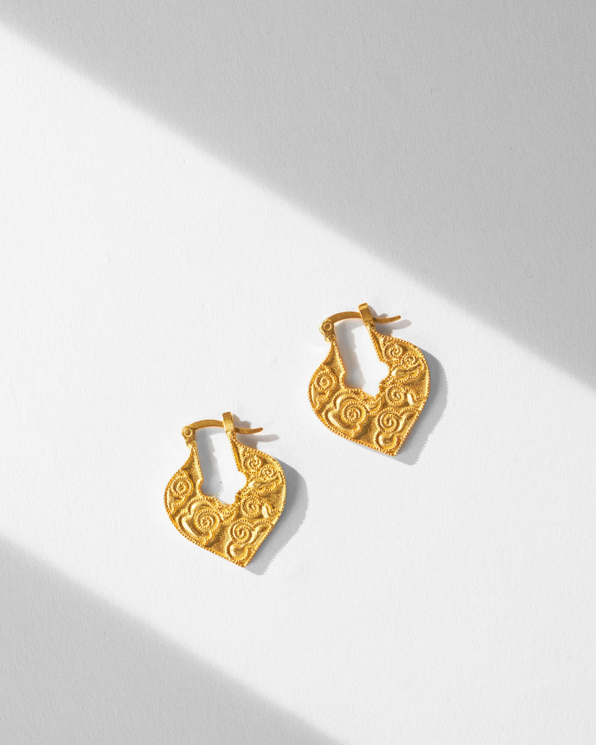 Badal Dil Earrings - Gold - Image 2