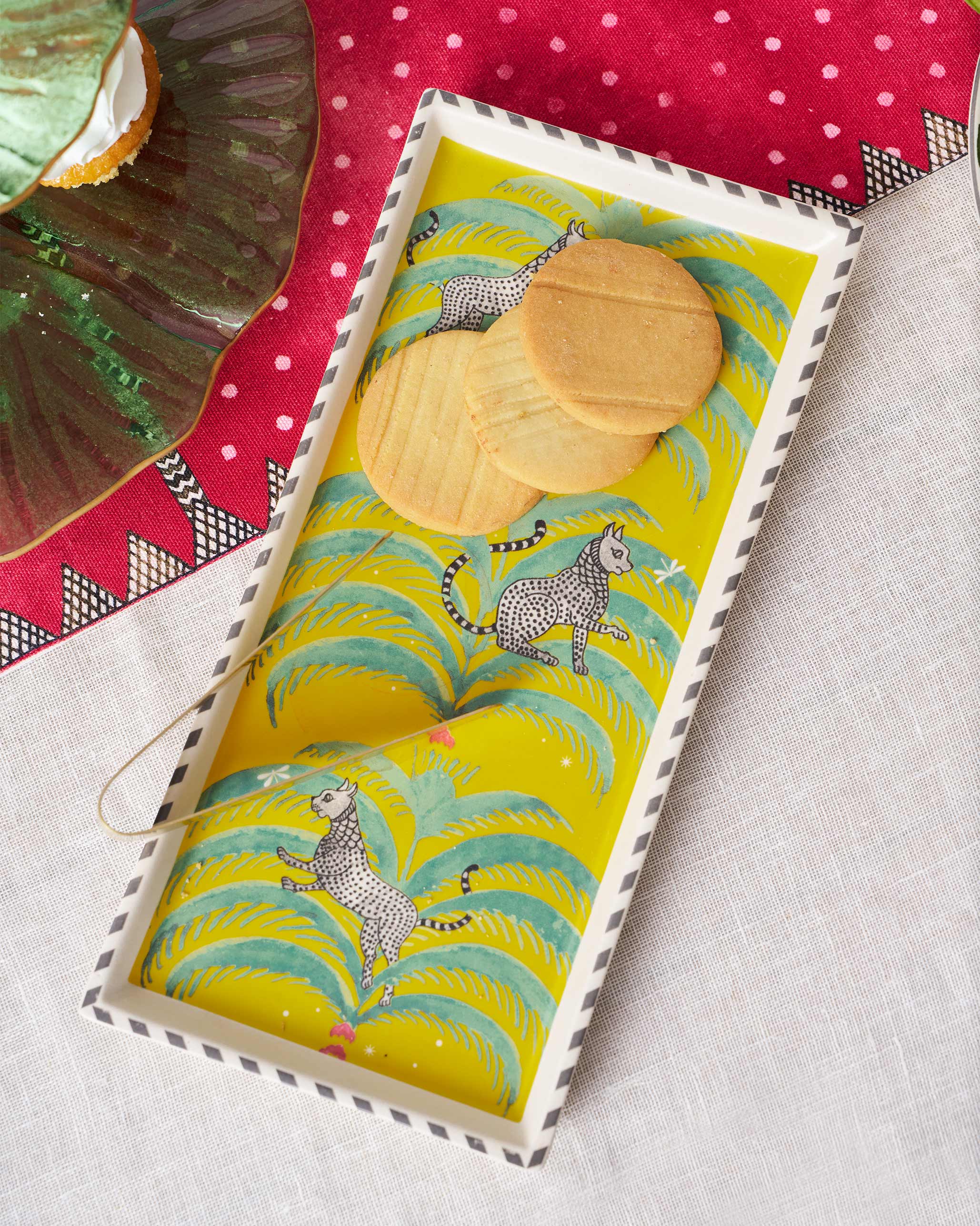 Bagh Cookie Tray with Tong - Image 7