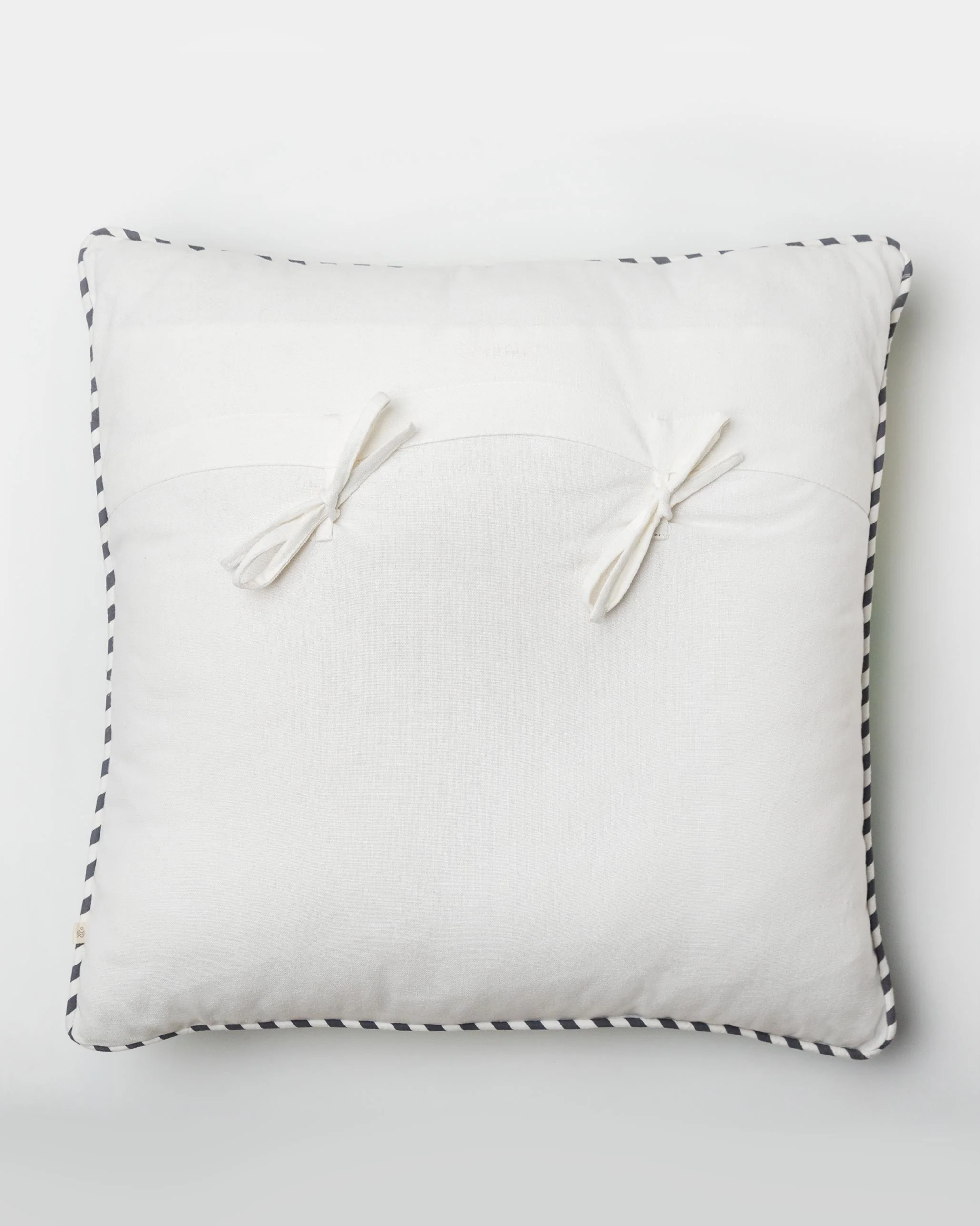 Banana Leaf Cushion Cover - Image 5
