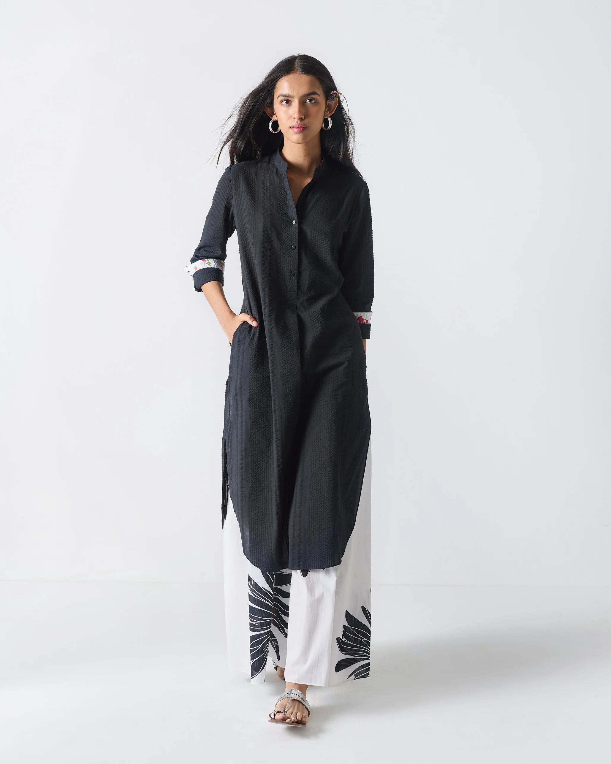 Basic Long Length - Black Seersucker - Image 2