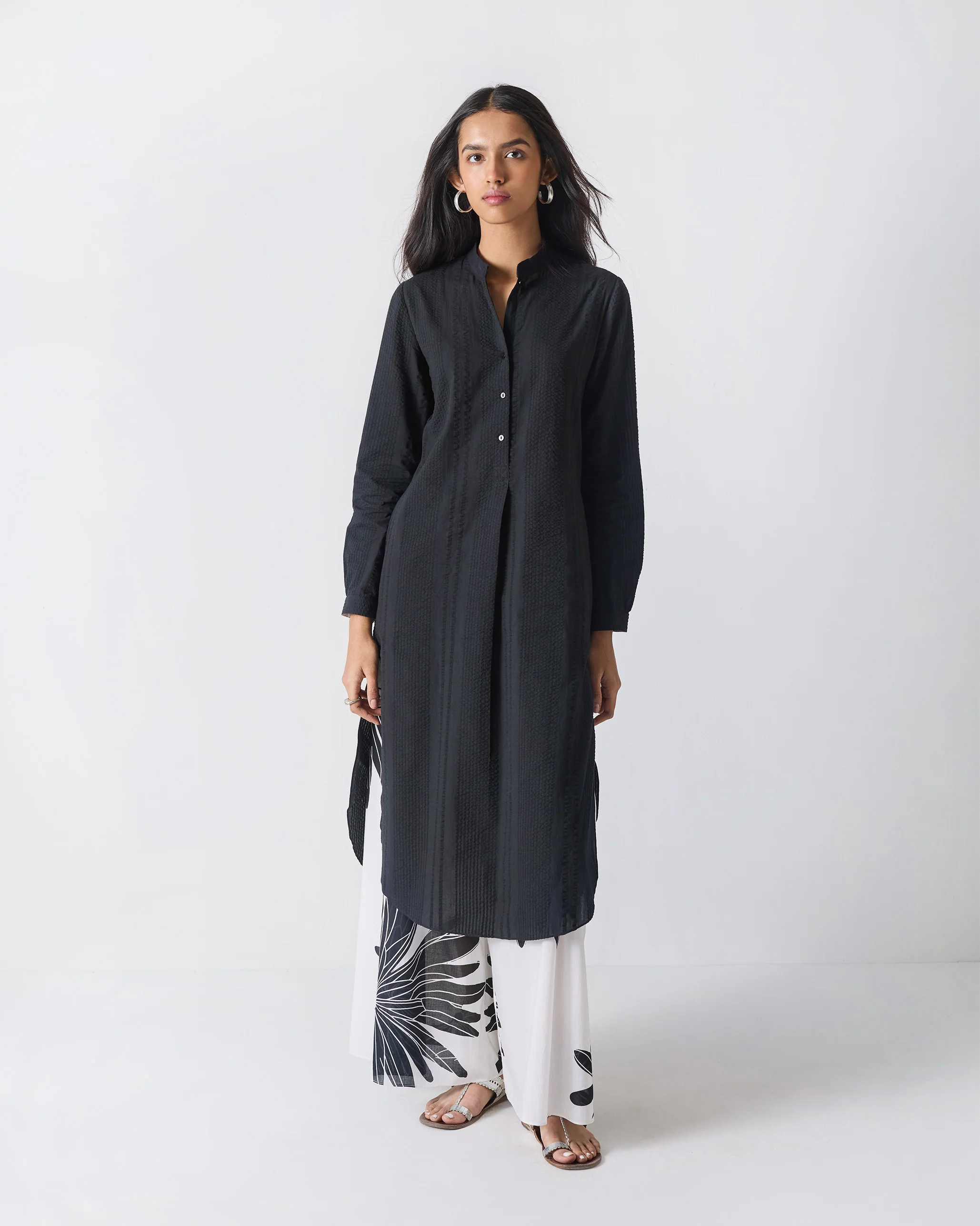 Basic Long Length - Black Seersucker - Image 5