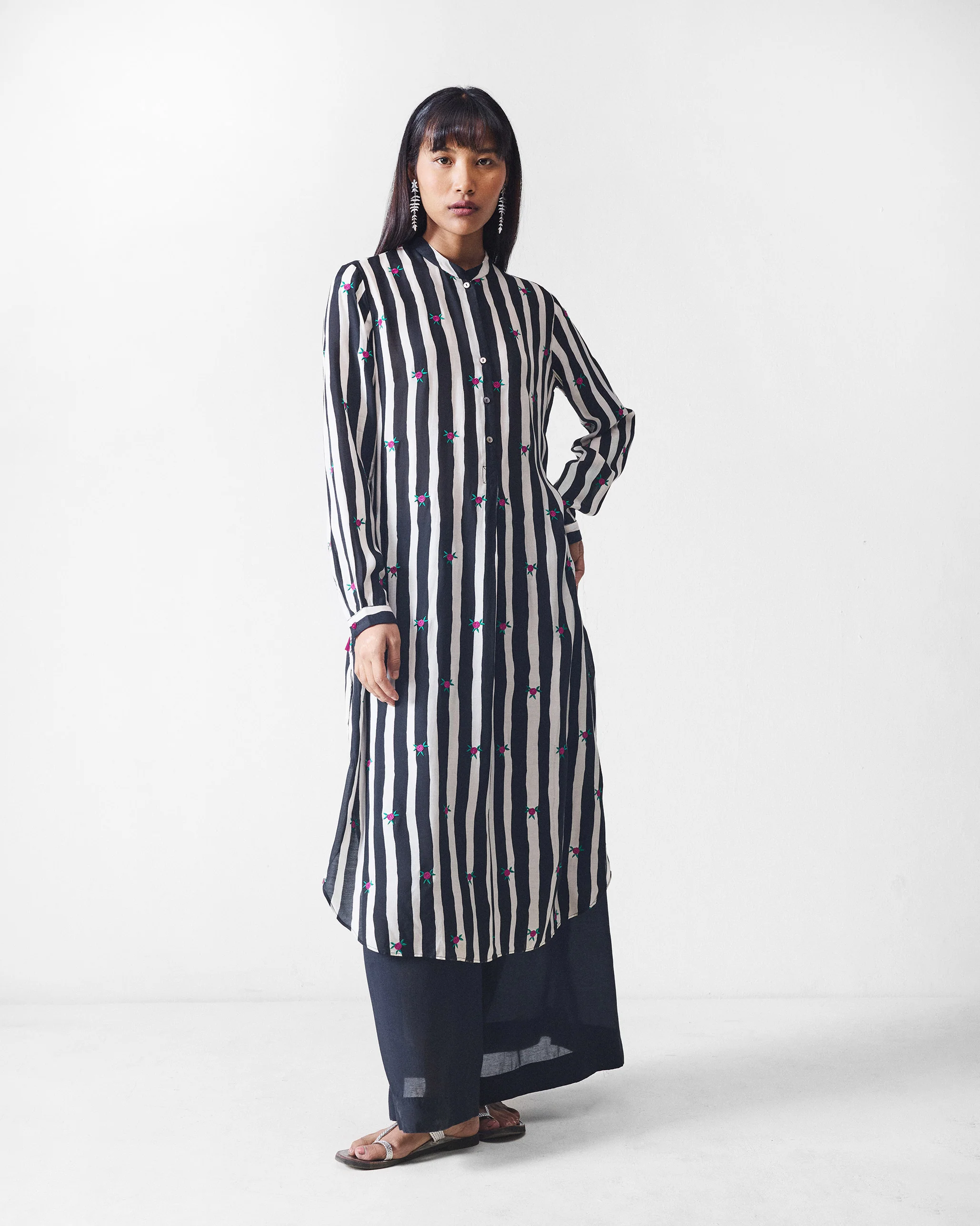 Basic Long Length Kurta - Black & Beige Printed - Image 6
