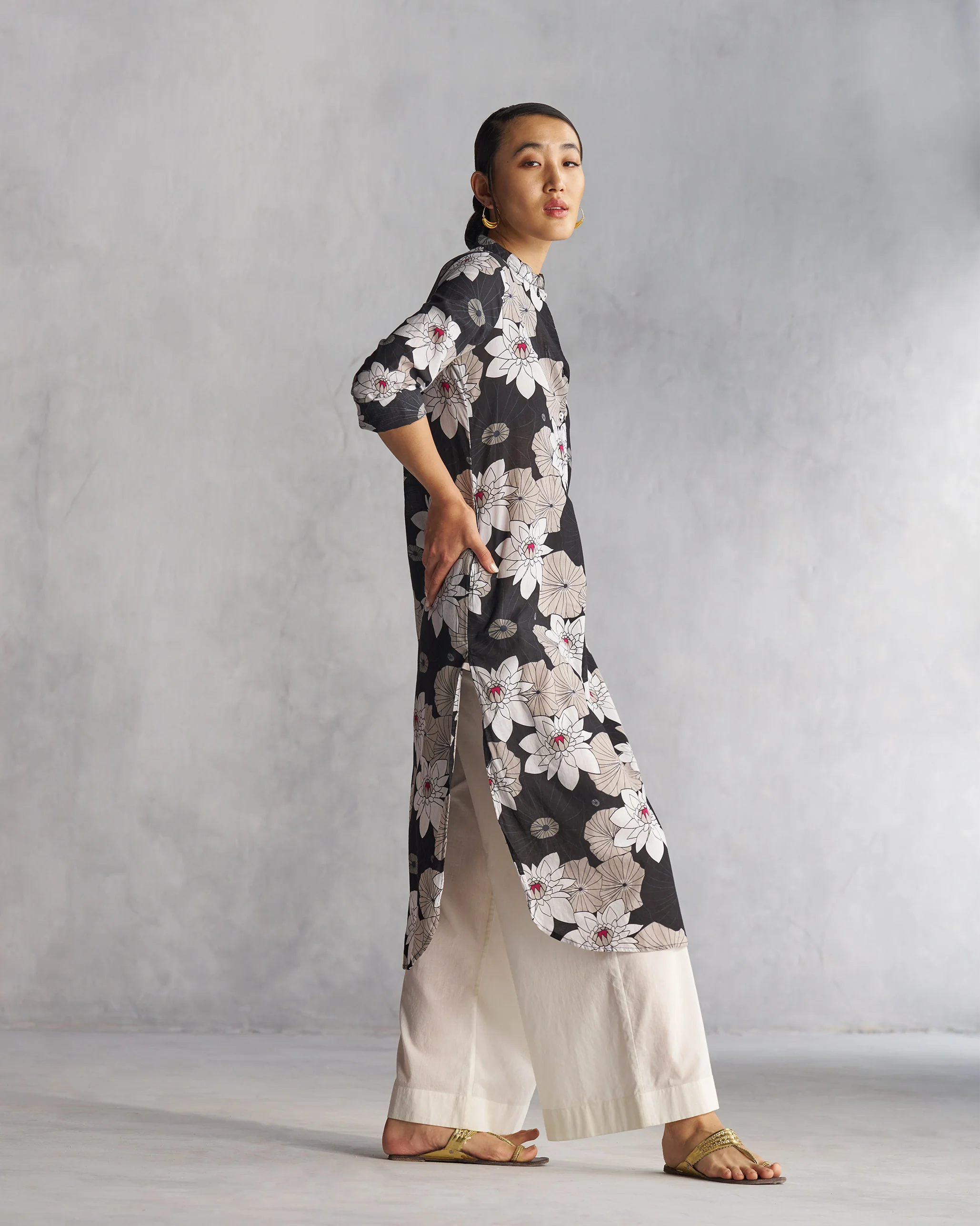 Basic Long Length Kurta - Black & Grey - Image 3
