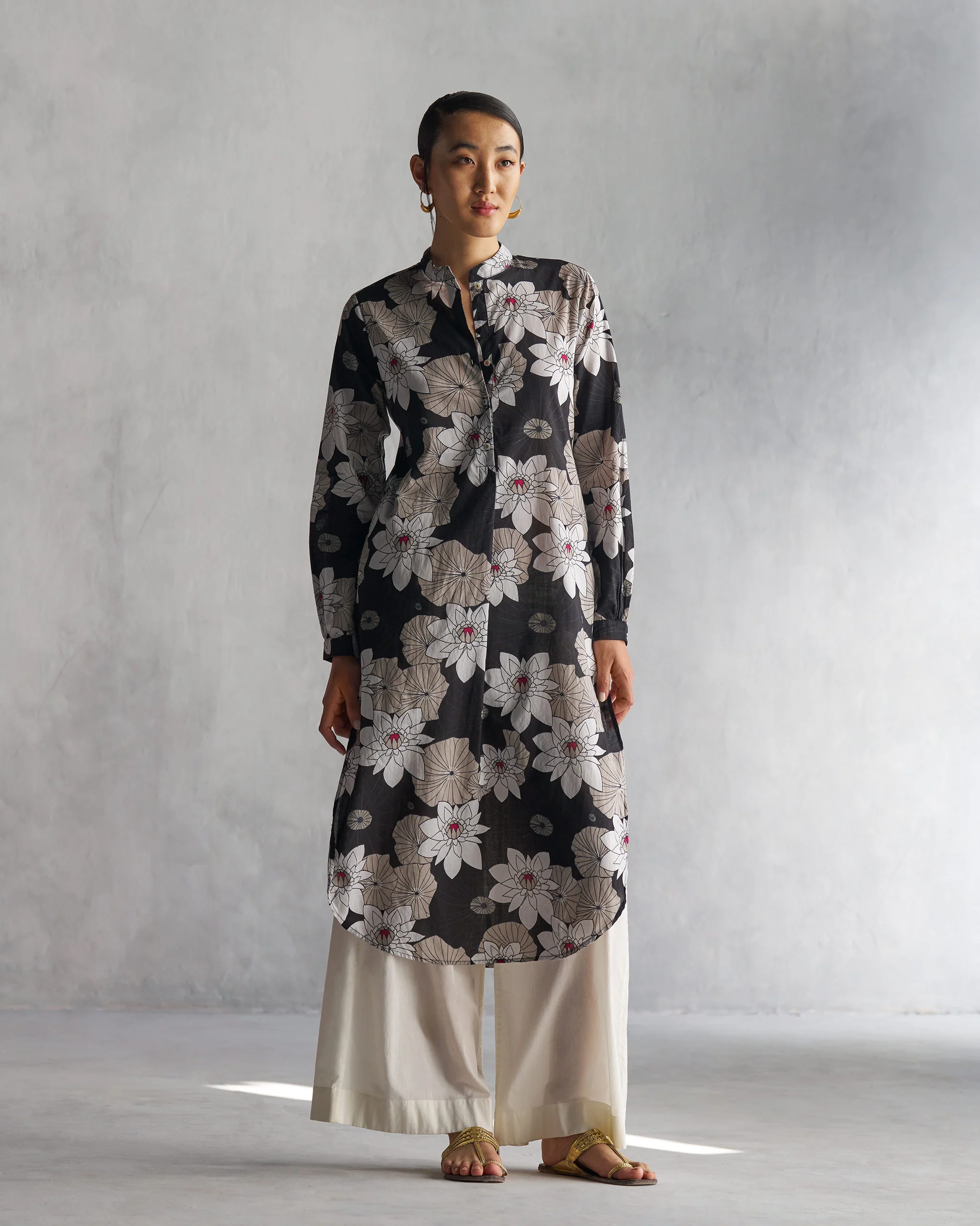 Basic Long Length Kurta - Black & Grey - Image 5