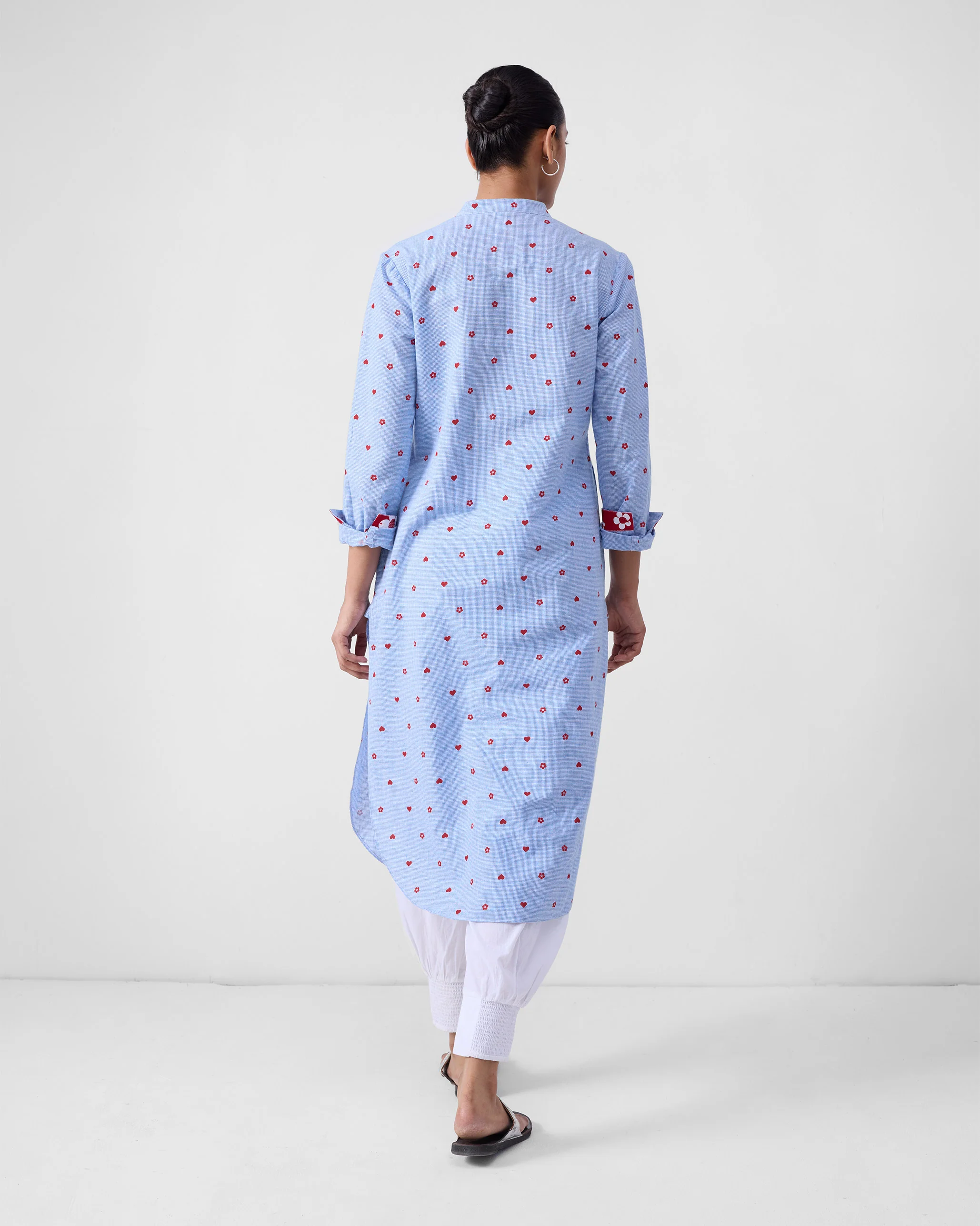 Basic Long Length Kurta - Blue & Red Print - Image 4