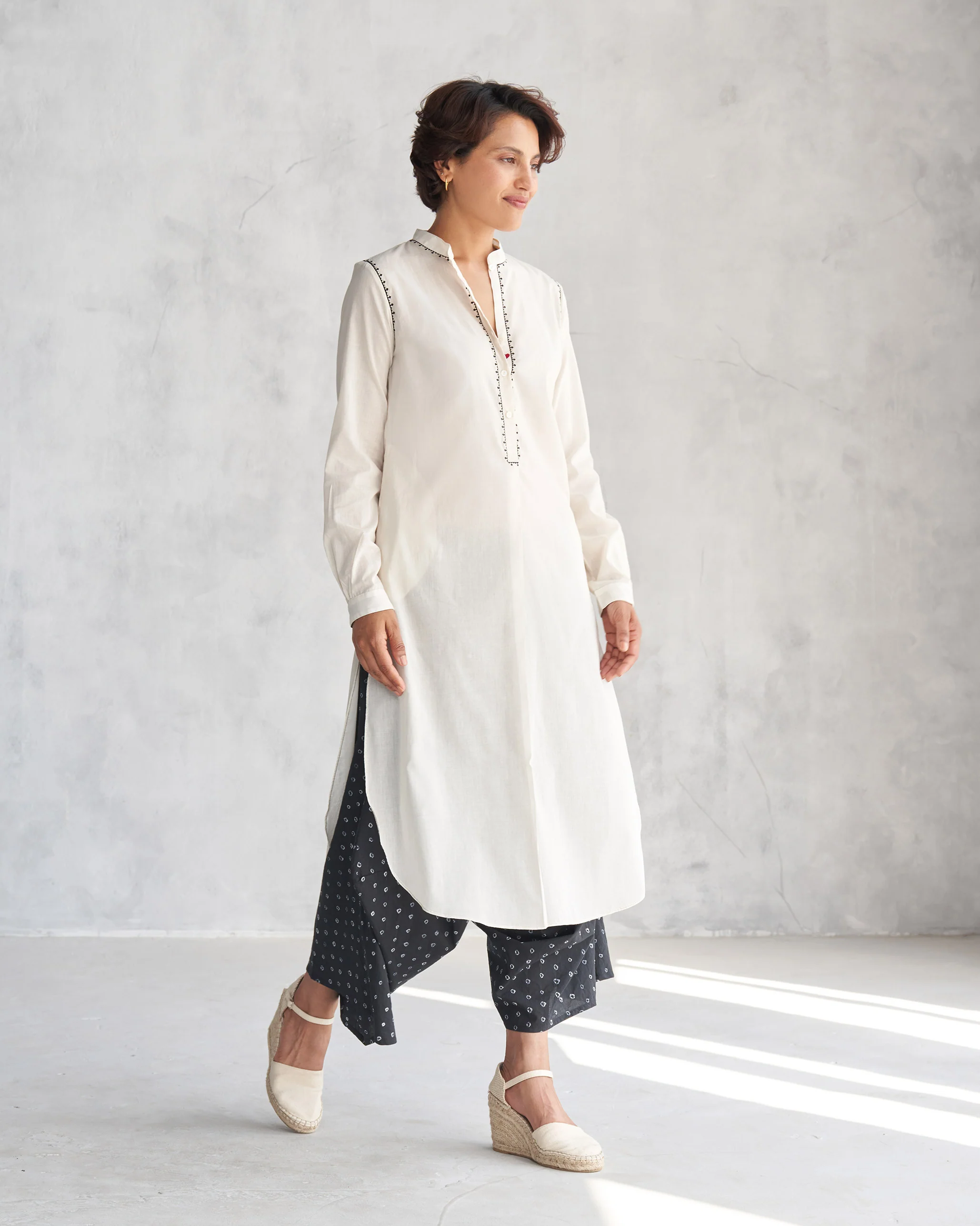 Basic Long Length Kurta - Ivory - Image 6