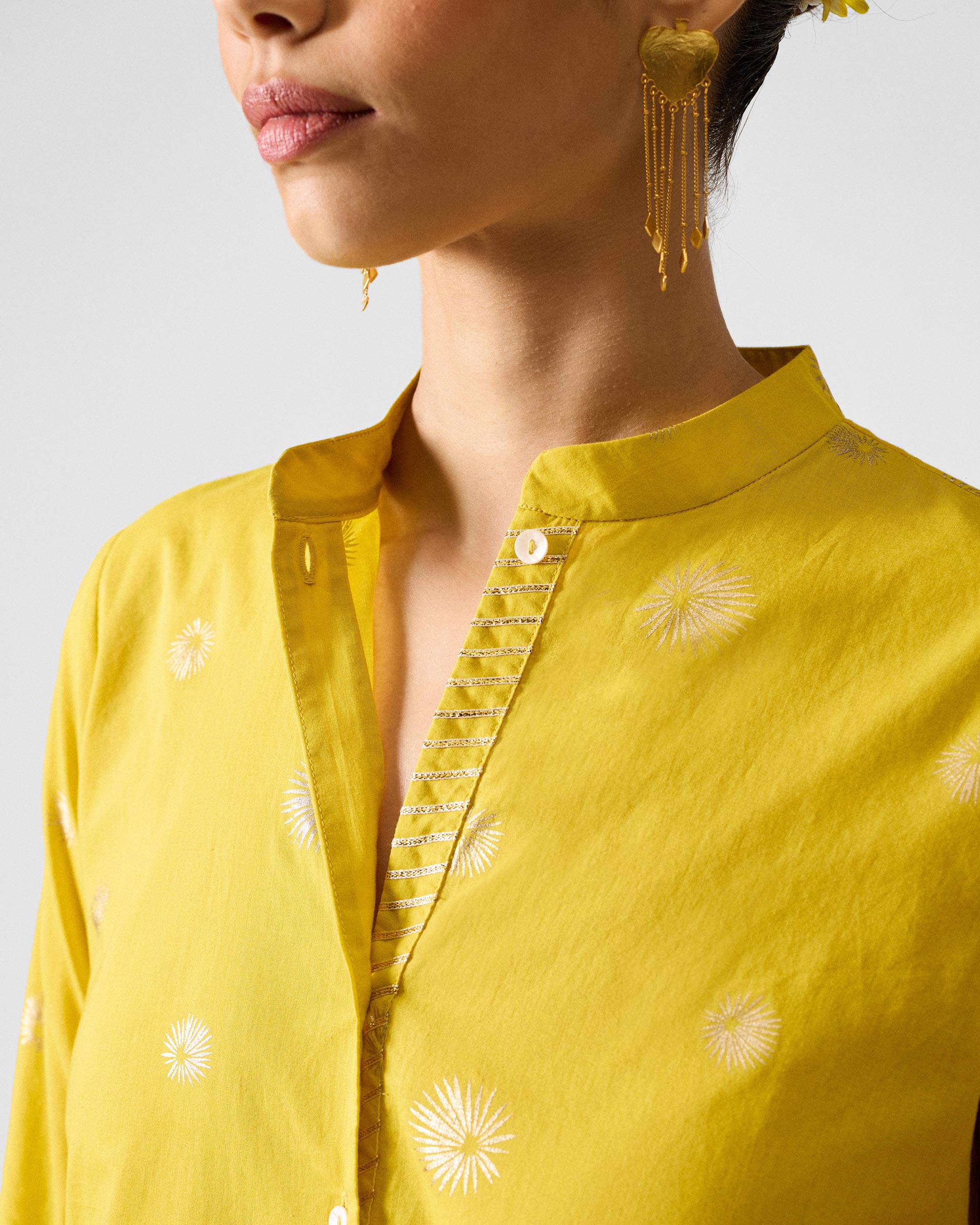 Basic Mid Length Kurta - Chartreuse & Gold Printed - Image 4