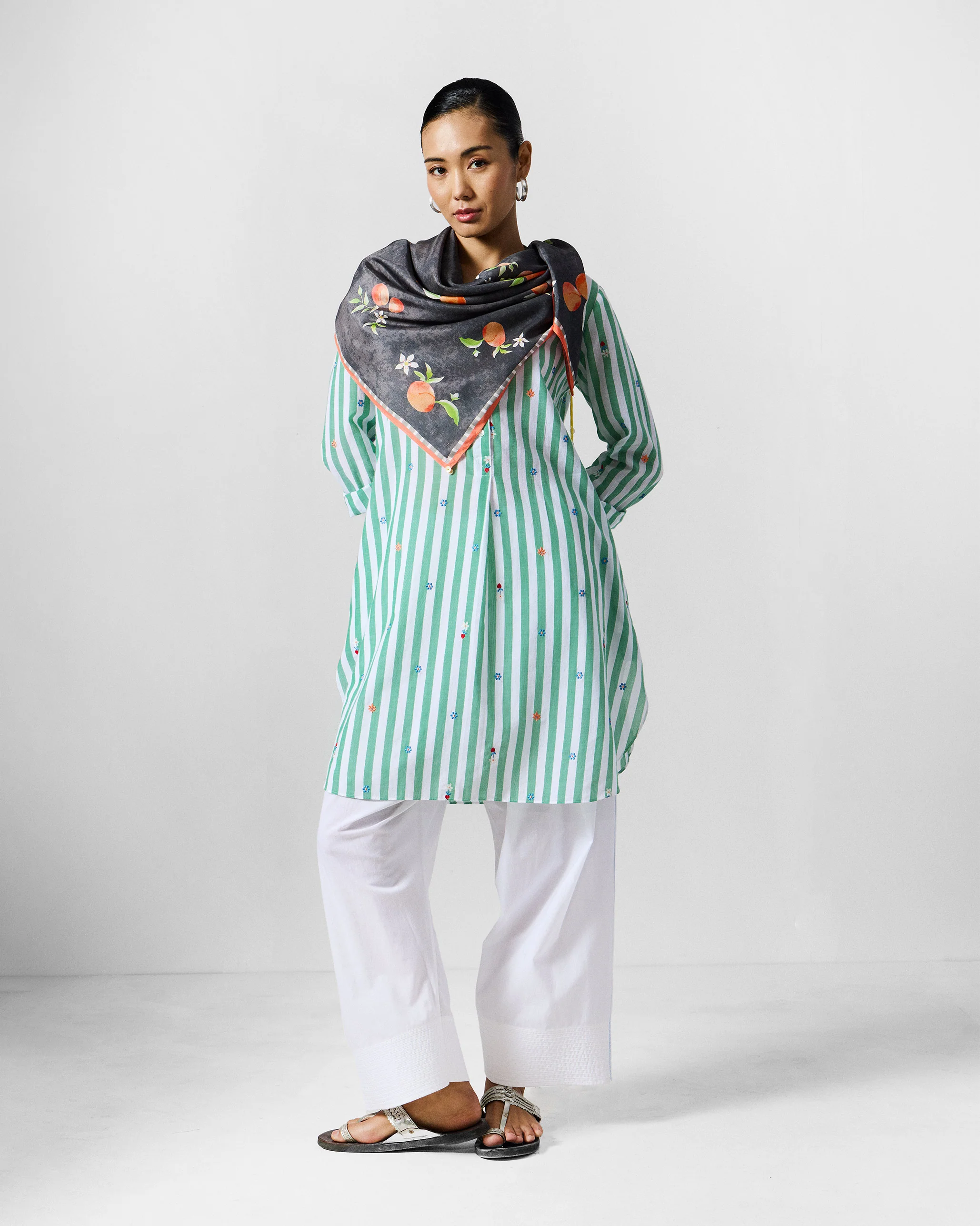 Basic Mid length Kurta - Green & White Embroidered - Image 7