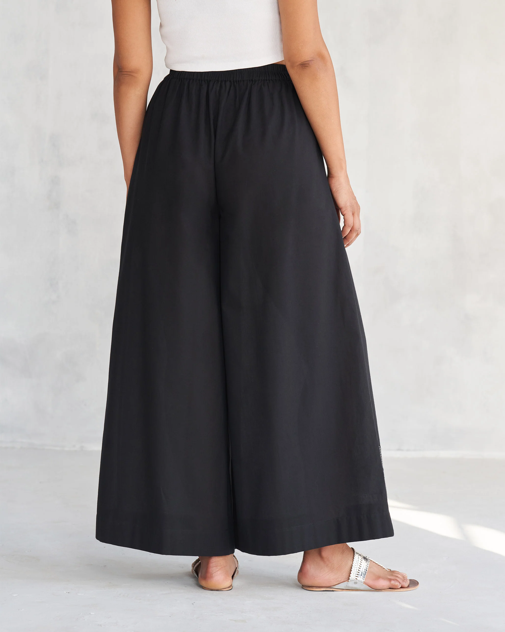 Basic Pyjamas - Black - Image 3