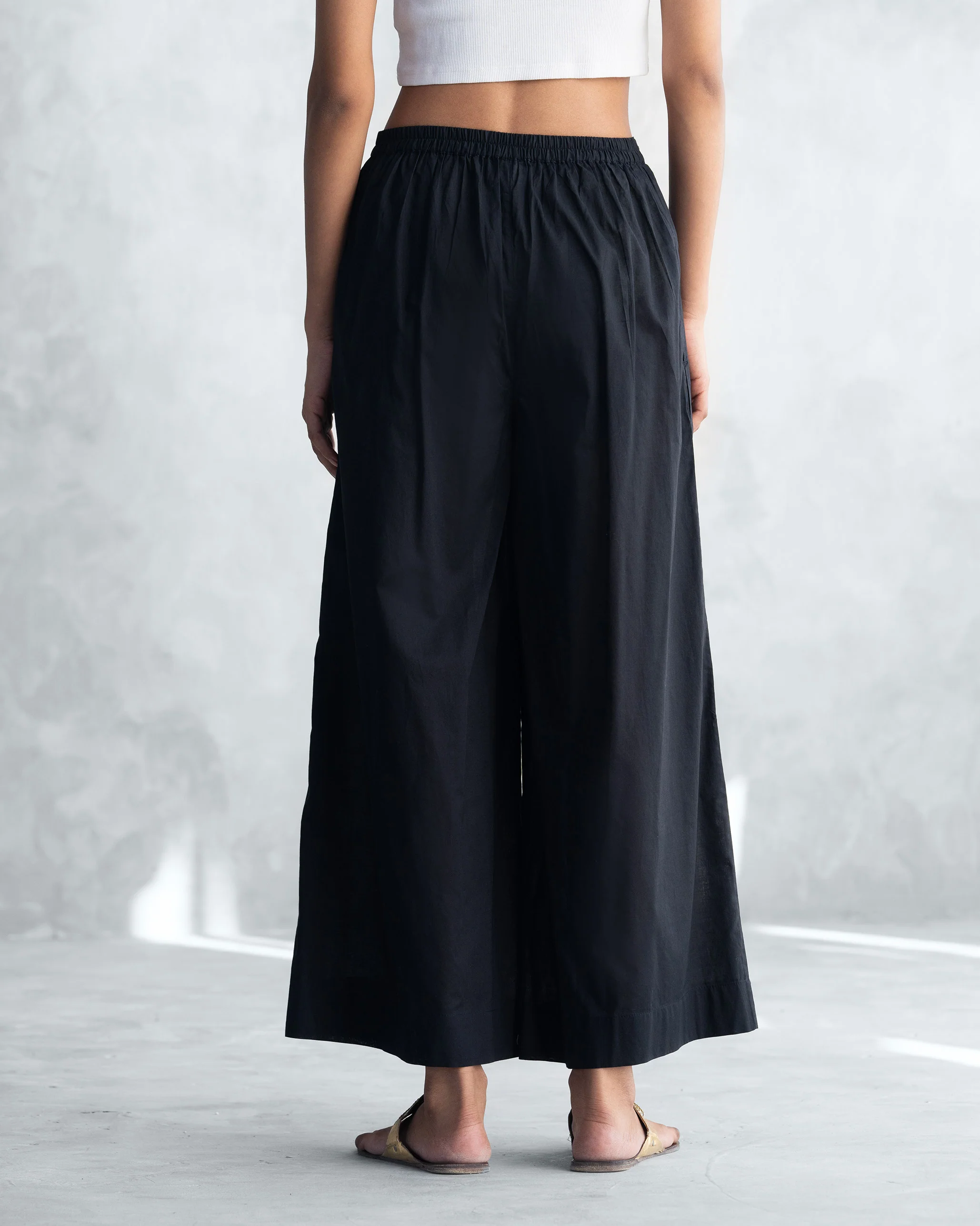 Basic Pyjamas - Black - Image 3