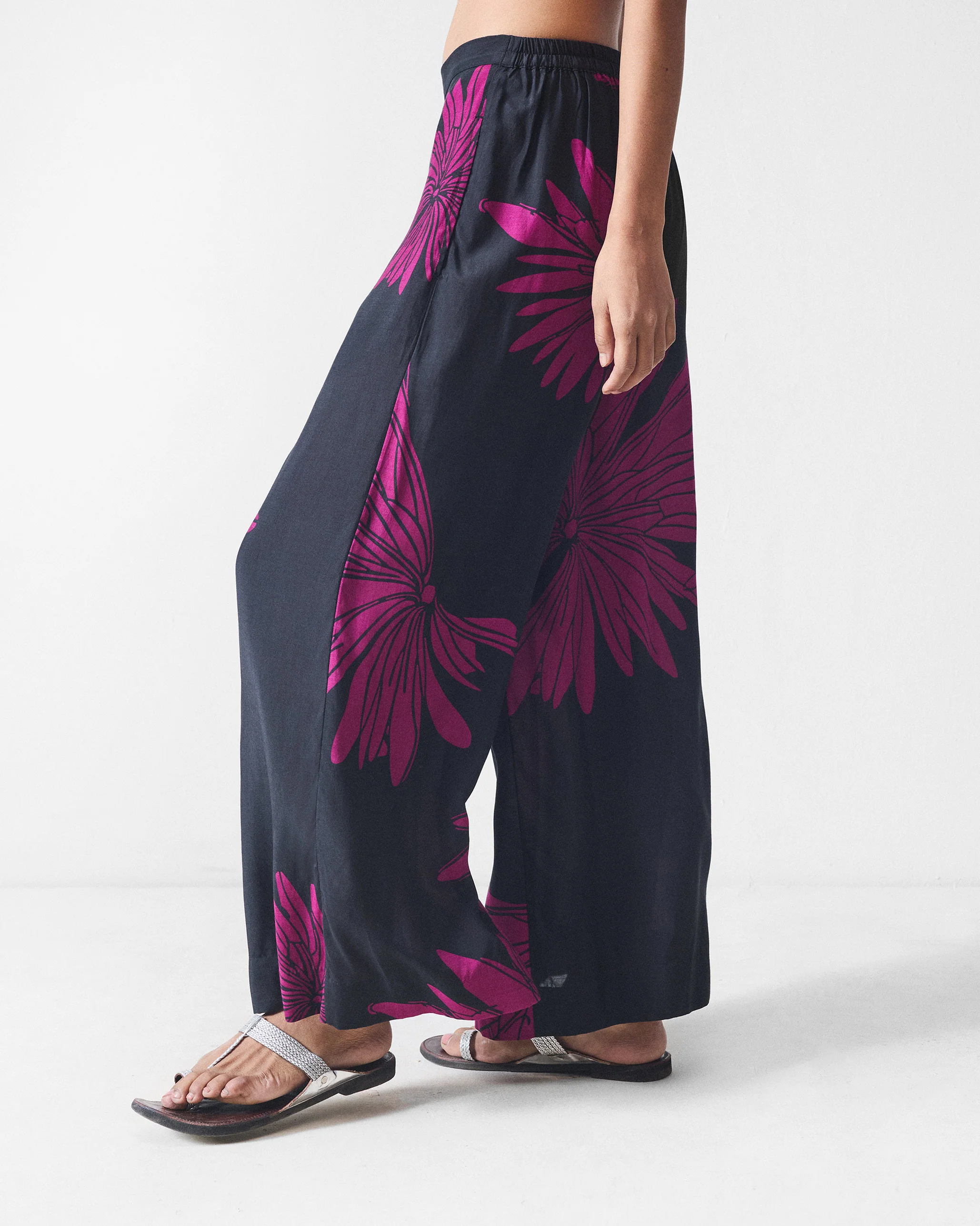 Basic Pyjama - Black & Mulberry Printed - Image 2