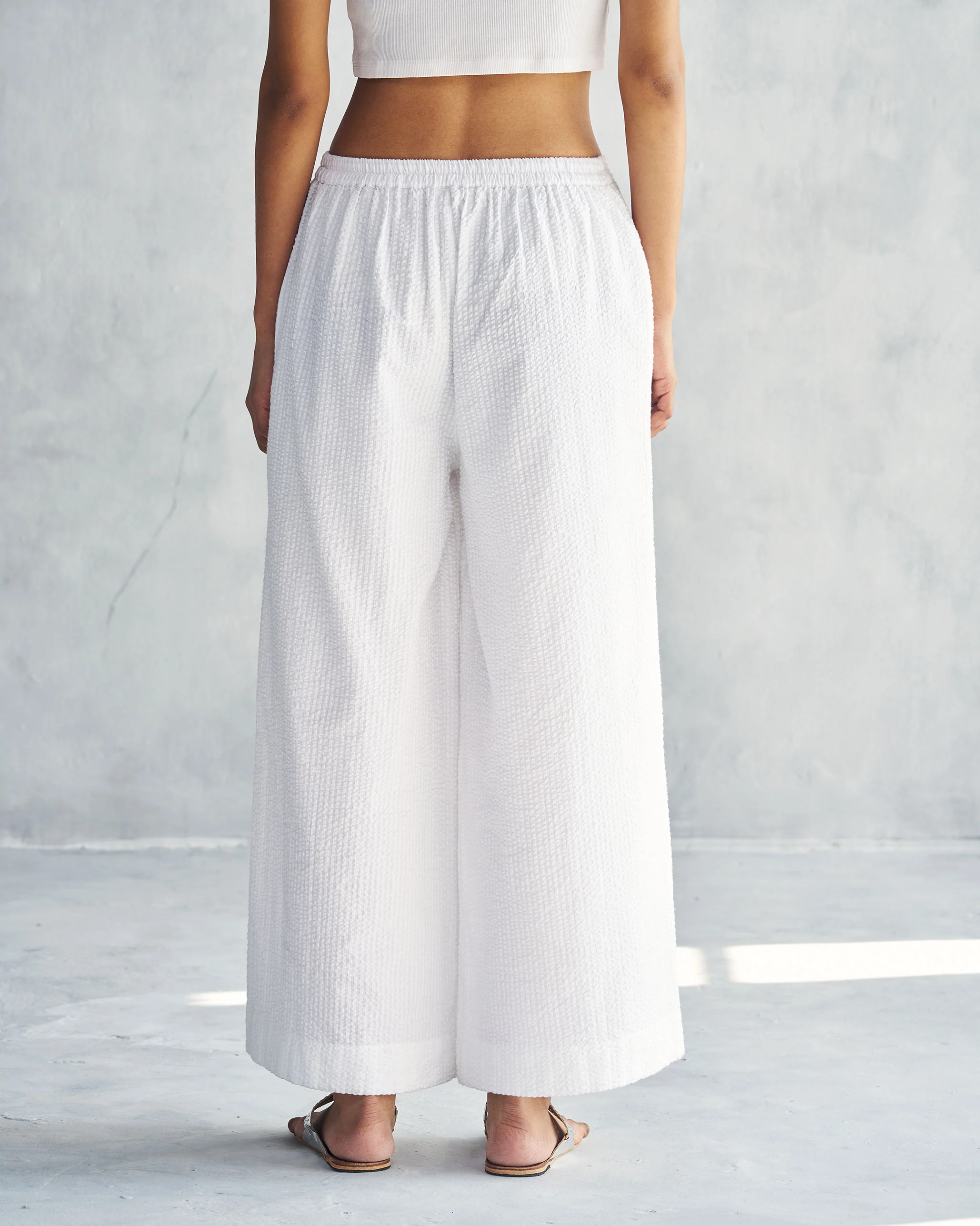 Basic Pyjamas - White Seersucker - Image 3