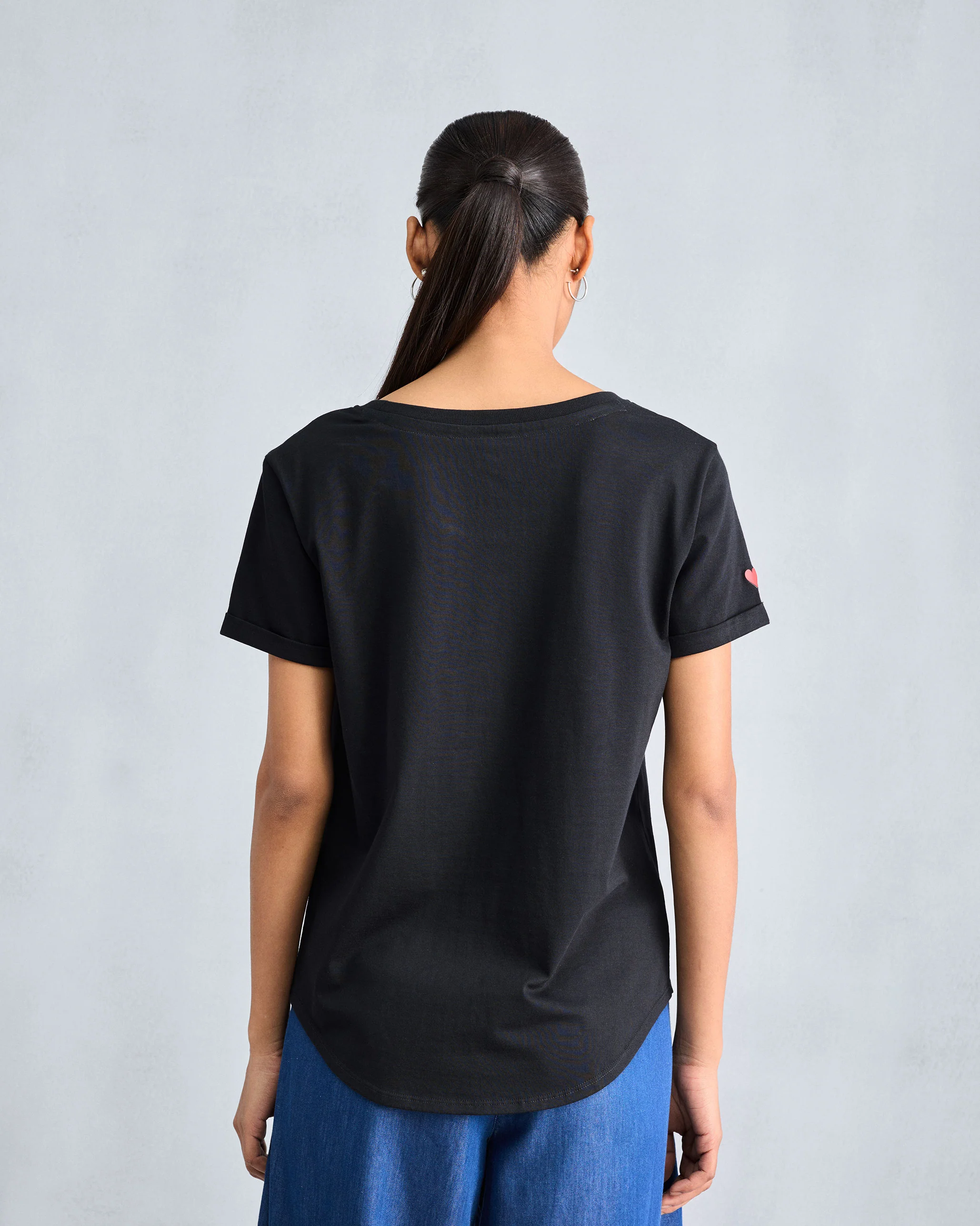 Basic T-Shirt - Black - Image 5