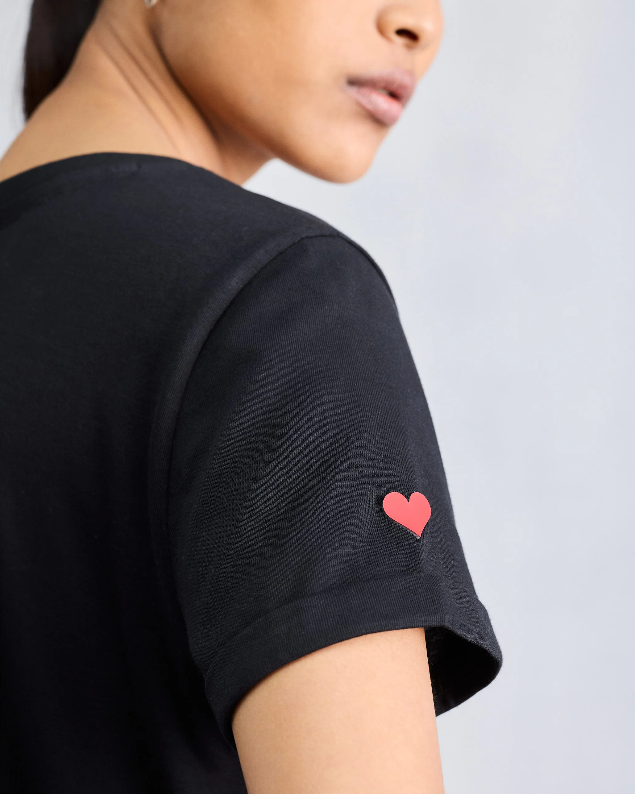 Basic T-Shirt - Black - Image 6