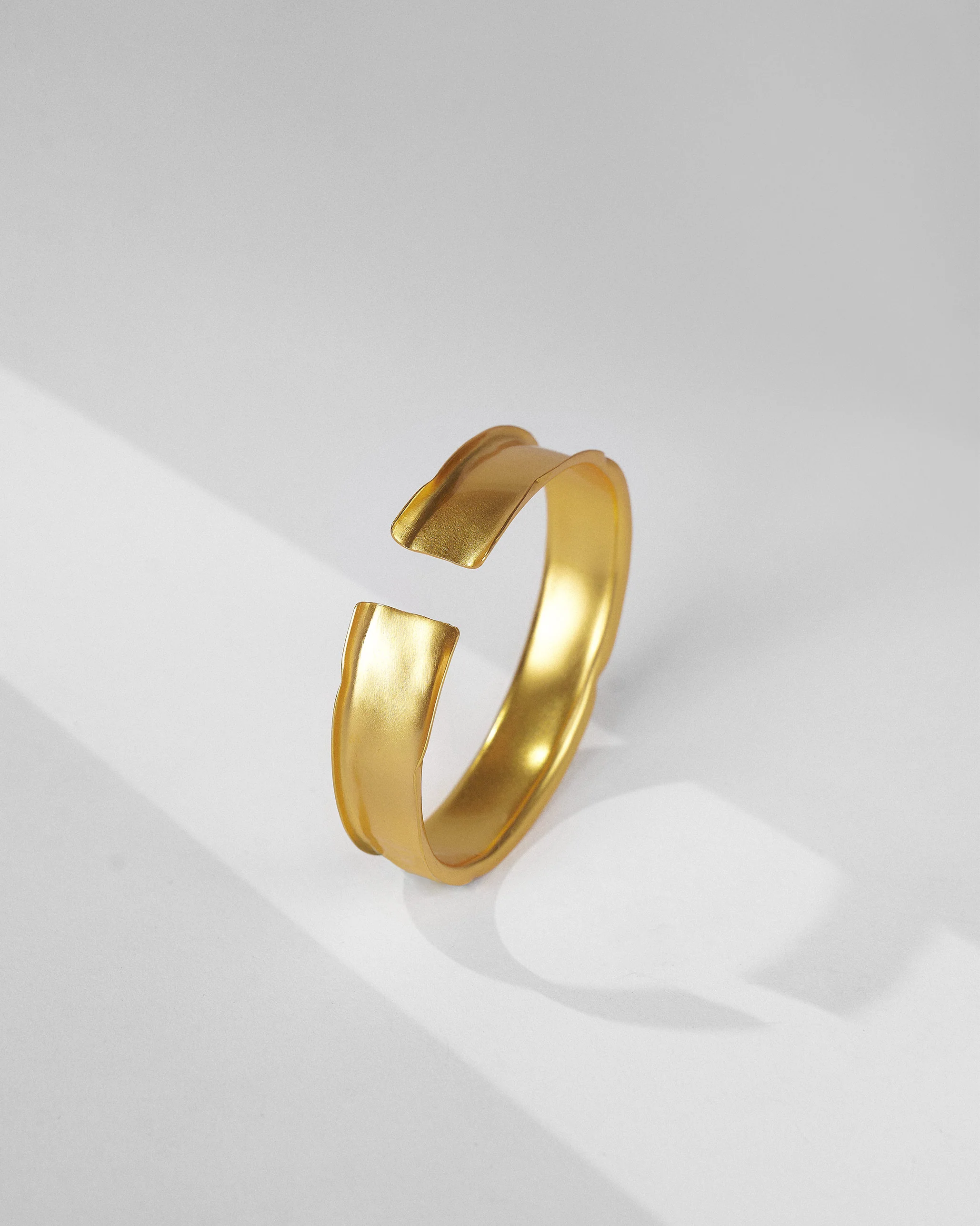 Batur Bangle Thick - Gold - Image 2