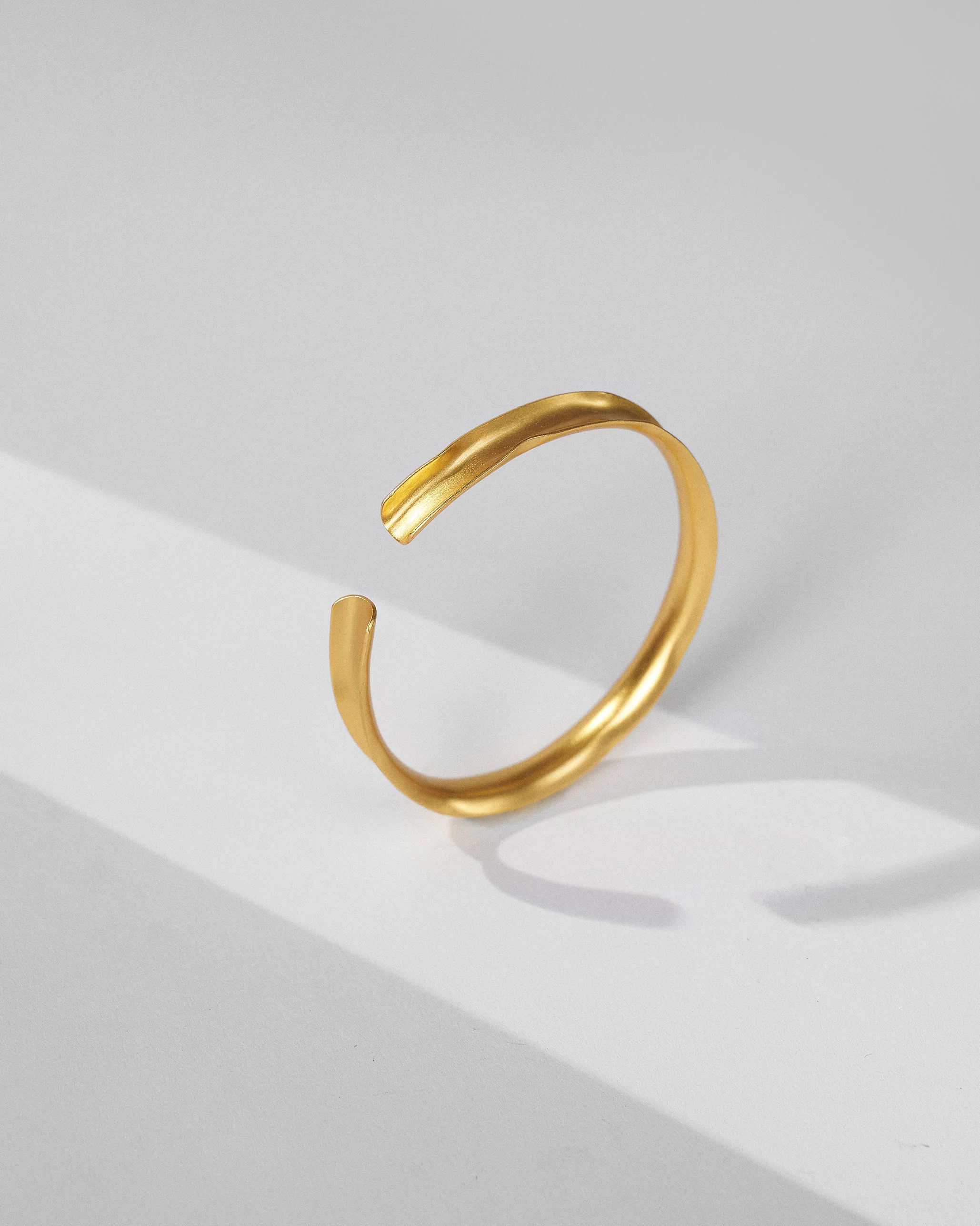 Batur Bangle Thin - Gold - Image 2