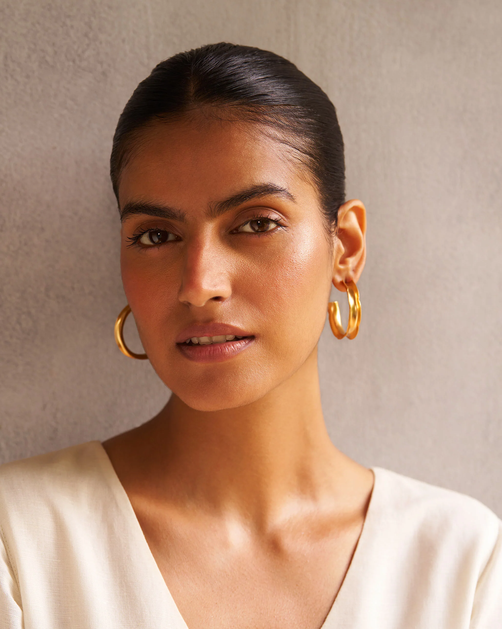 Batur Hoops Thin - Gold - Image 4