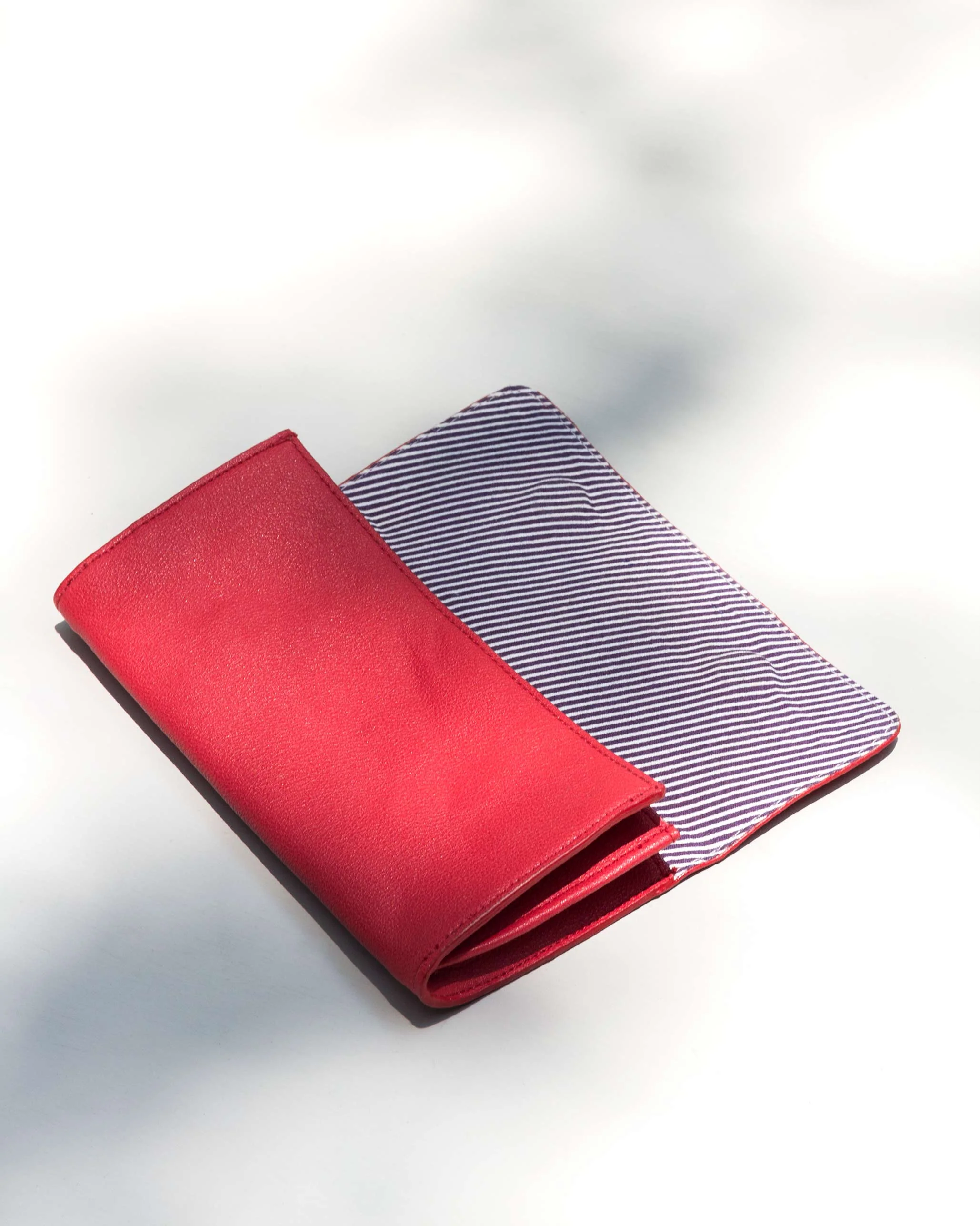 Bay Wallet - Red - Image 2